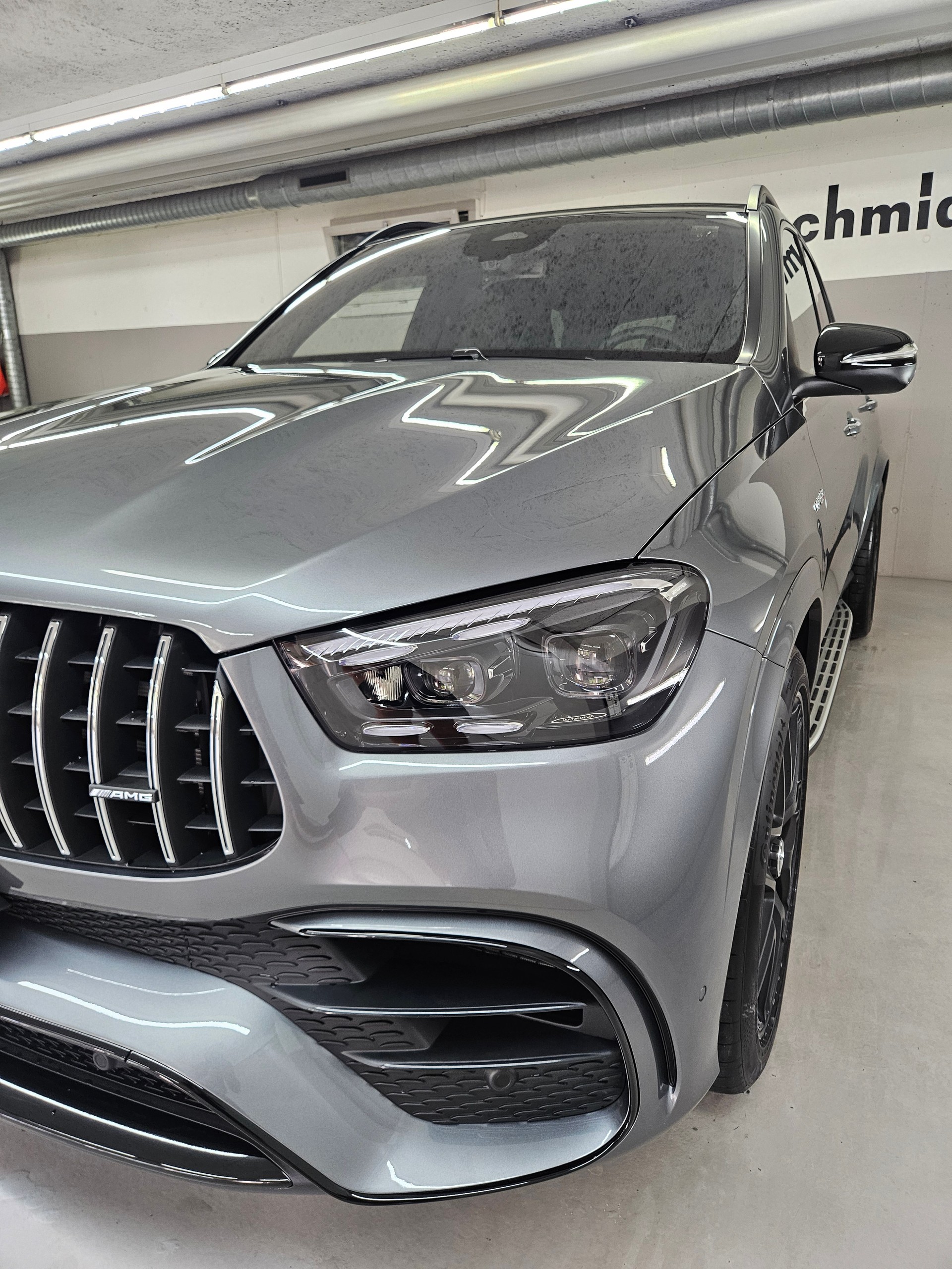 MERCEDES-BENZ GLE 63 S AMG 4Matic+-showroom-element-3