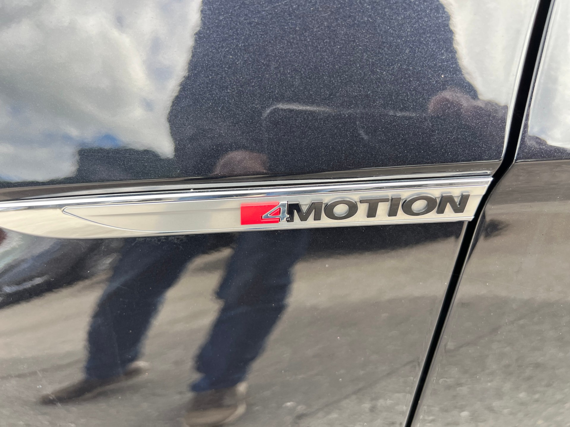 VW Passat Variant 2.0 TSI R-Line Highline 4x4 DSG PS 280 *** Leder * Head-Up Display * AHK 2200 kg.* 1 Jahr Garantie möglich **-image-6