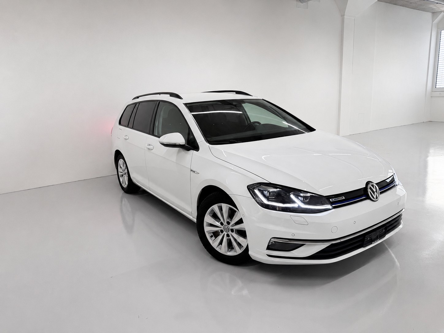 VW Golf Variant 1.5 TSI EVO Digital DSG (CH)-image-4
