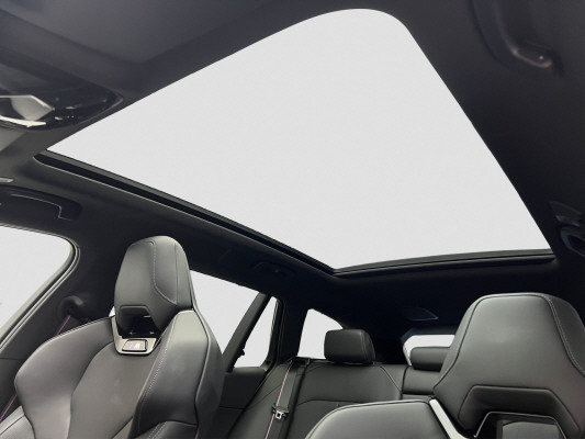 BMW 550e xDr M Sport Pro Tour-image-10