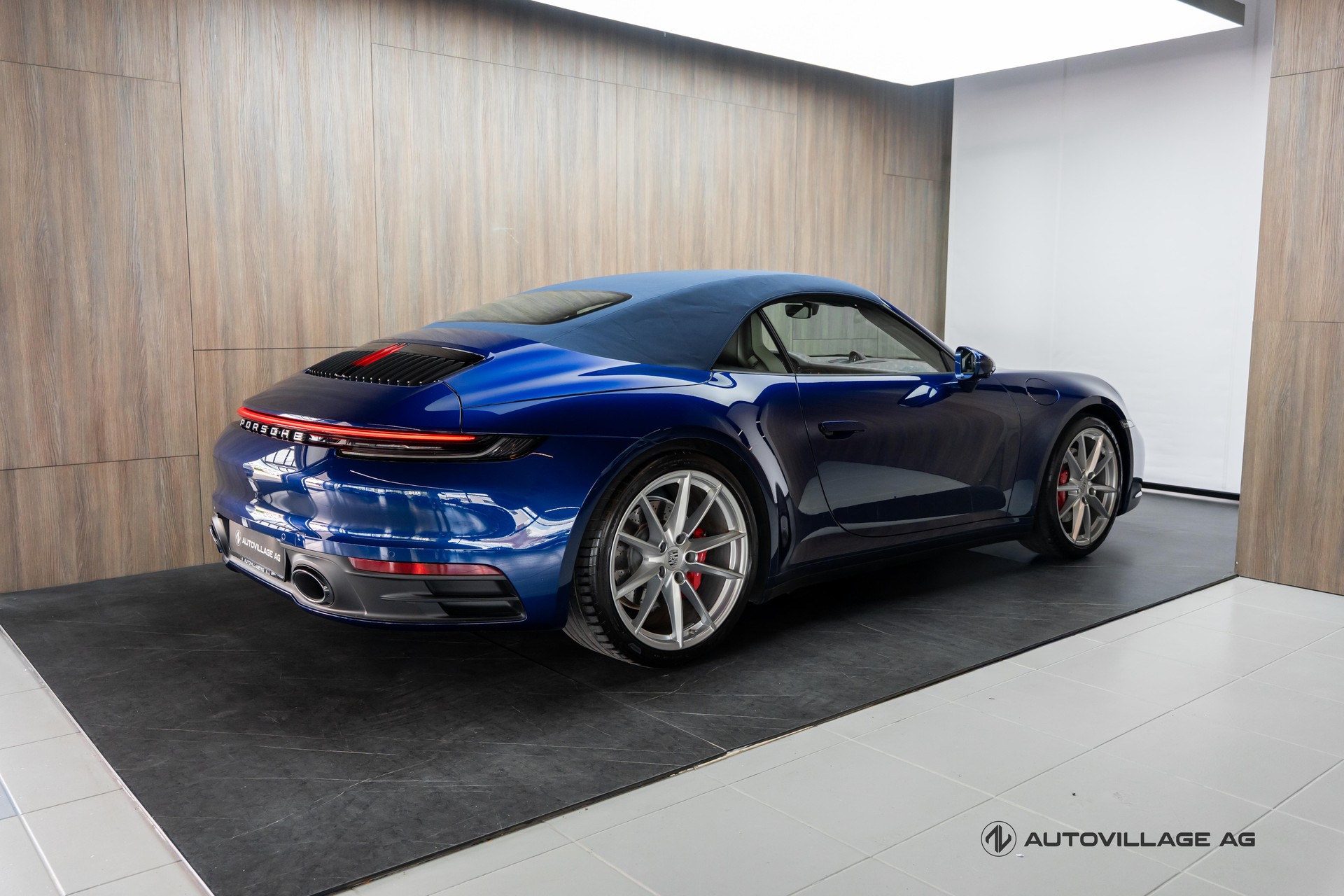 PORSCHE 911 Carrera S Cabriolet PDK-showroom-element-2