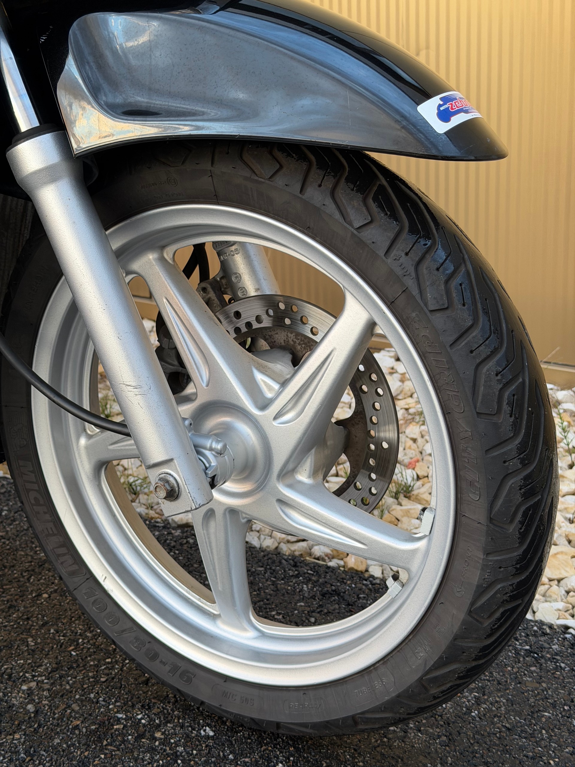 HONDA SH 125 i Discbrake-image-1