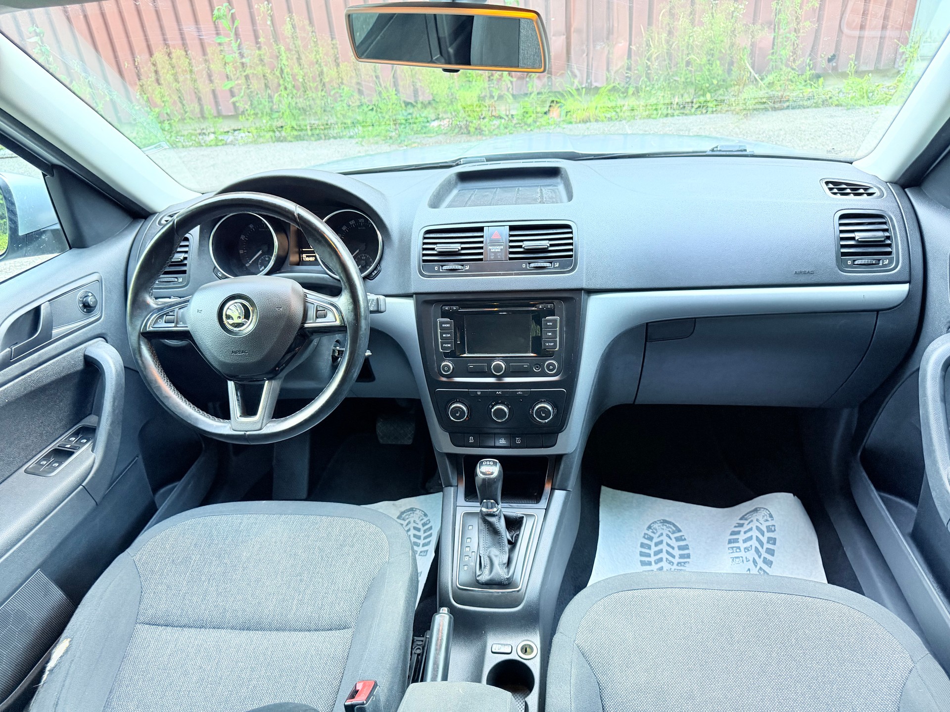 SKODA Yeti 1.8 TSI Elegance 4x4 DSG-image-5