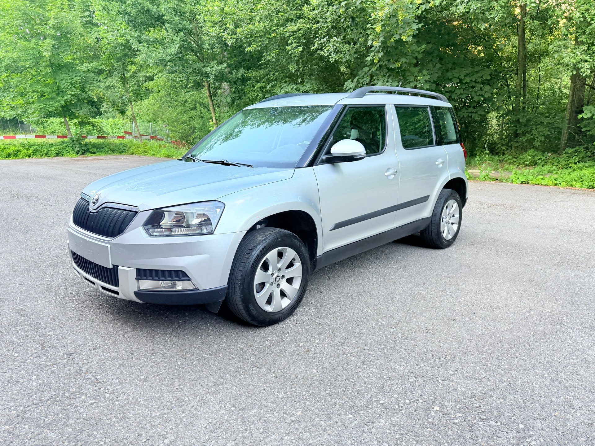 SKODA Yeti 1.8 TSI Elegance 4x4 DSG-image-1