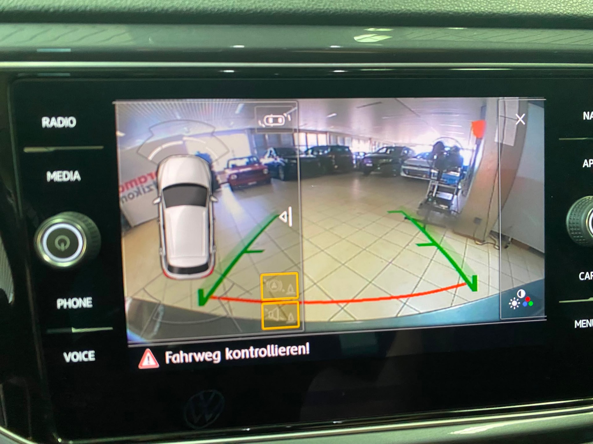 VW T-Roc 1.5 TSI EVO Advance DSG-image-12