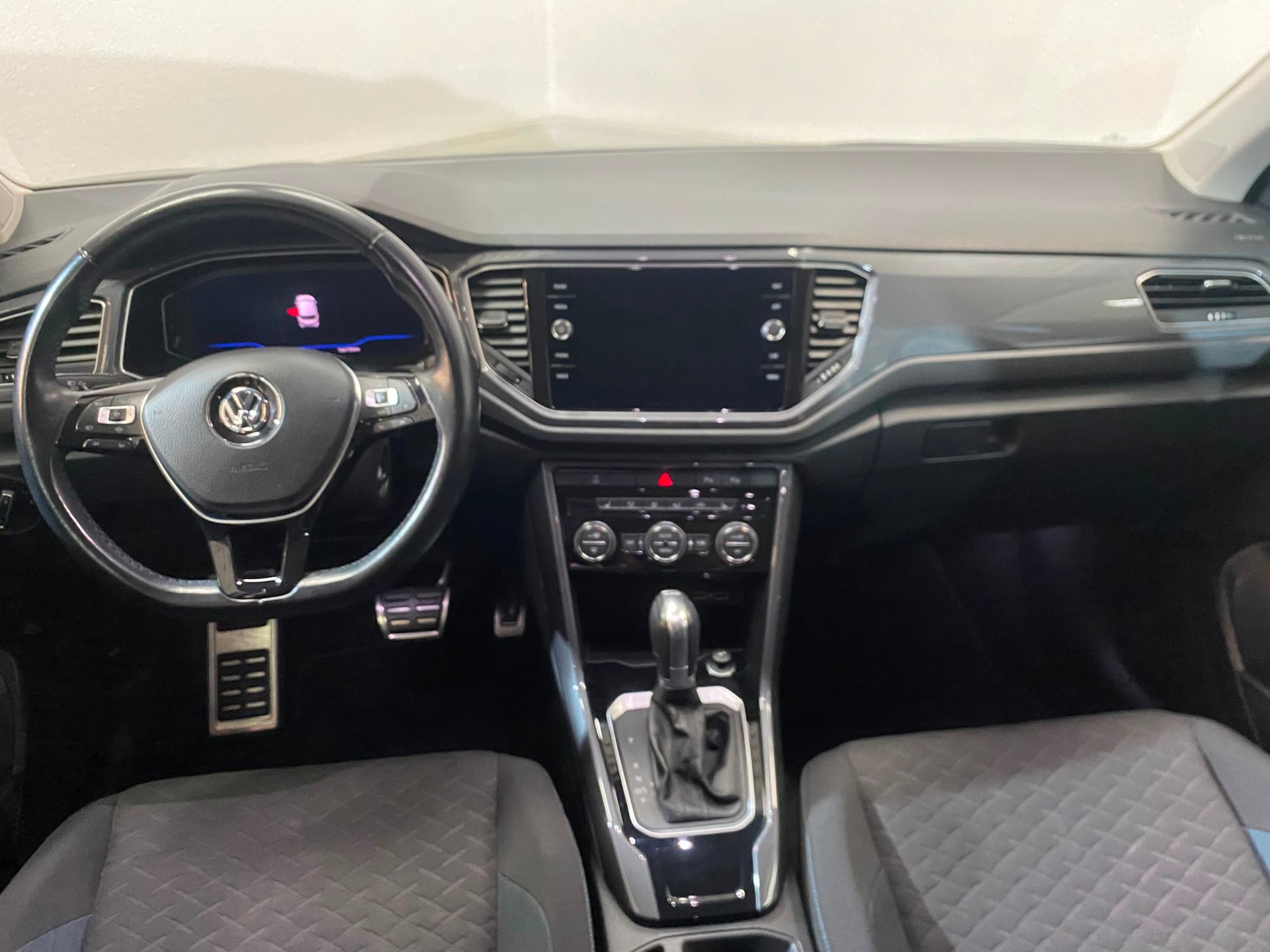 VW T-Roc 1.5 TSI EVO Advance DSG-image-9