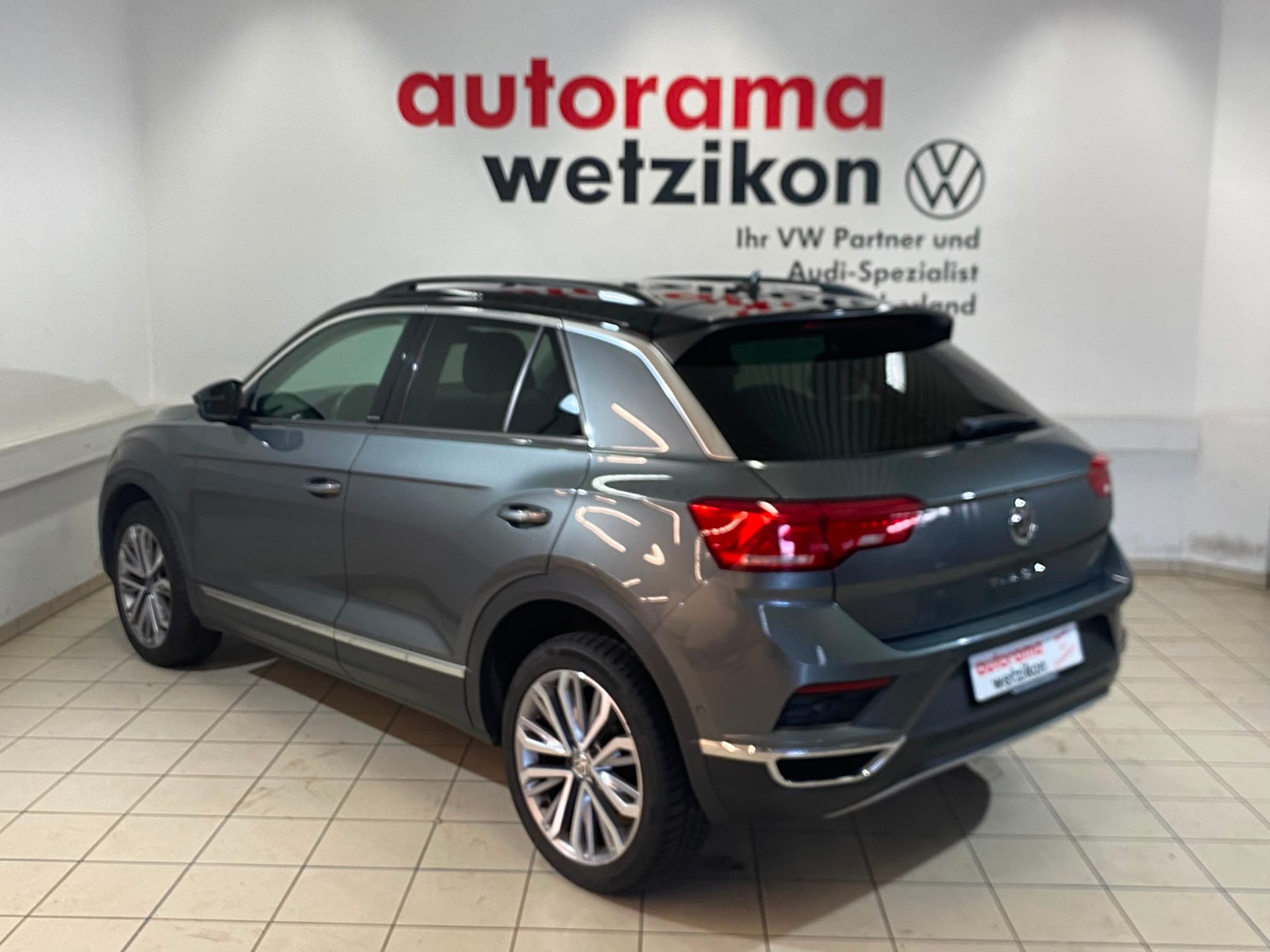 VW T-Roc 1.5 TSI EVO Advance DSG-showroom-element-2