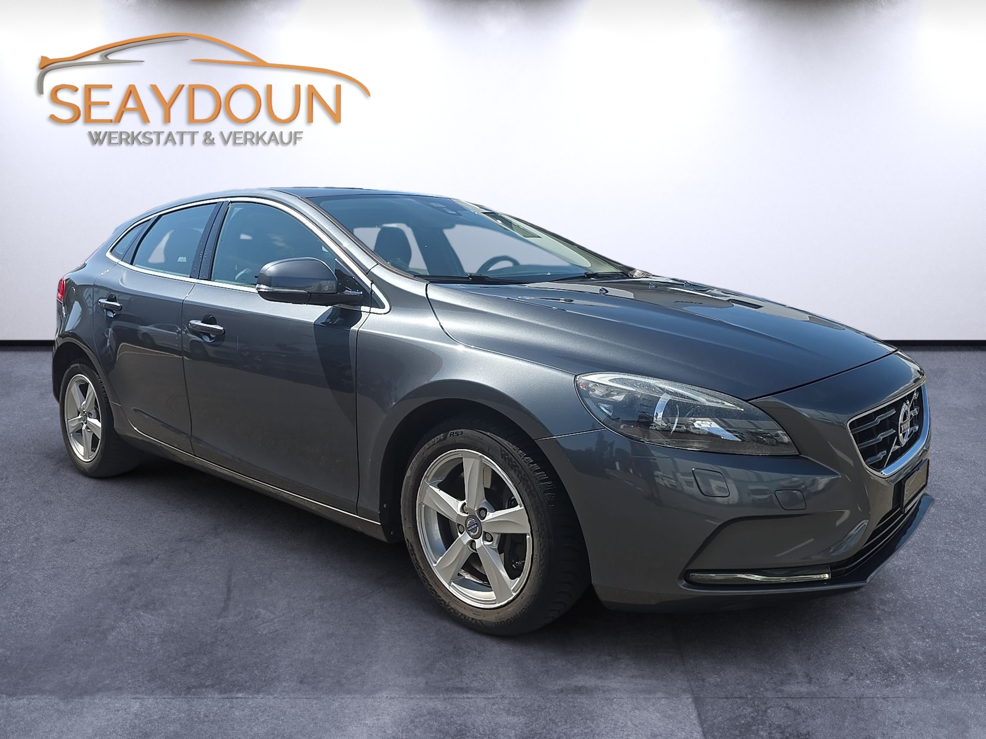 VOLVO V40 D3 Geartronic-showroom-element-1