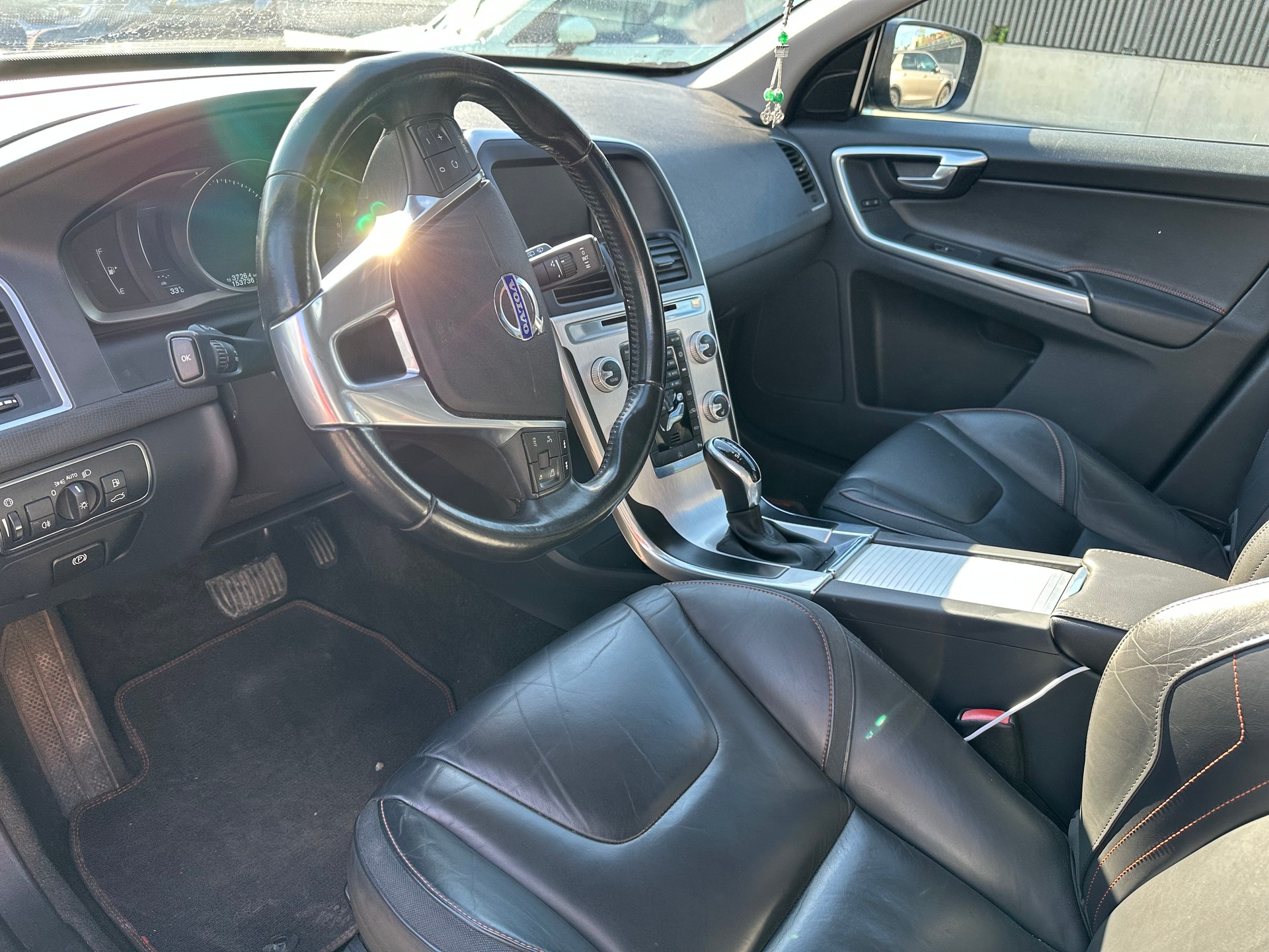 VOLVO XC60 D4 OceanRace Geartronic-image-6