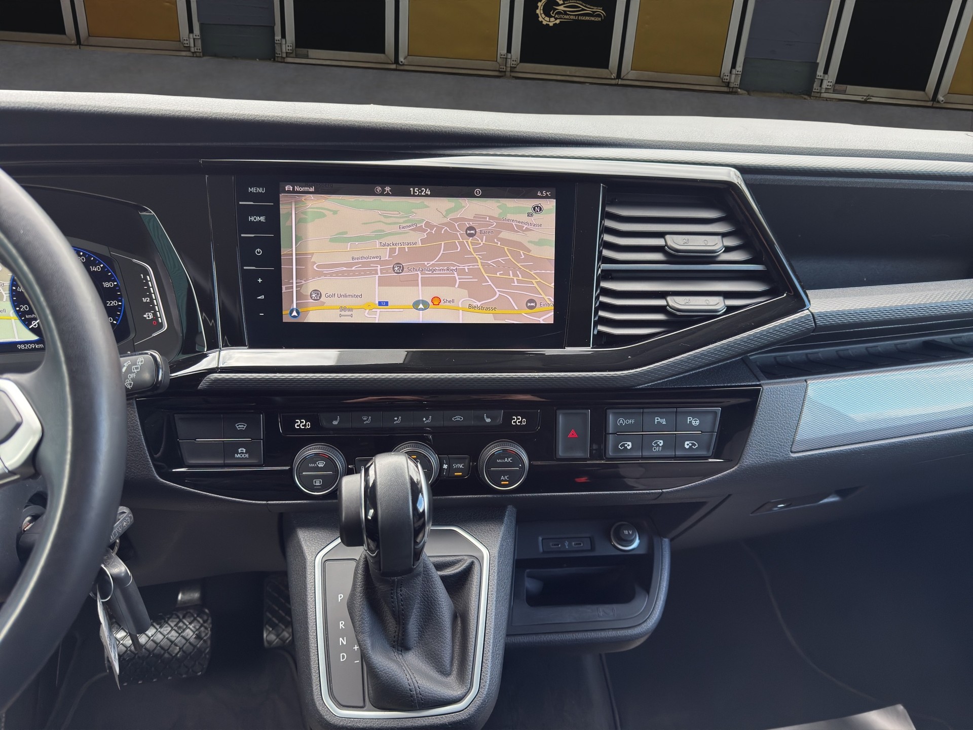 VW T6.1 Multivan 2.0 TDI 199 Highline DSG 4m-image-15
