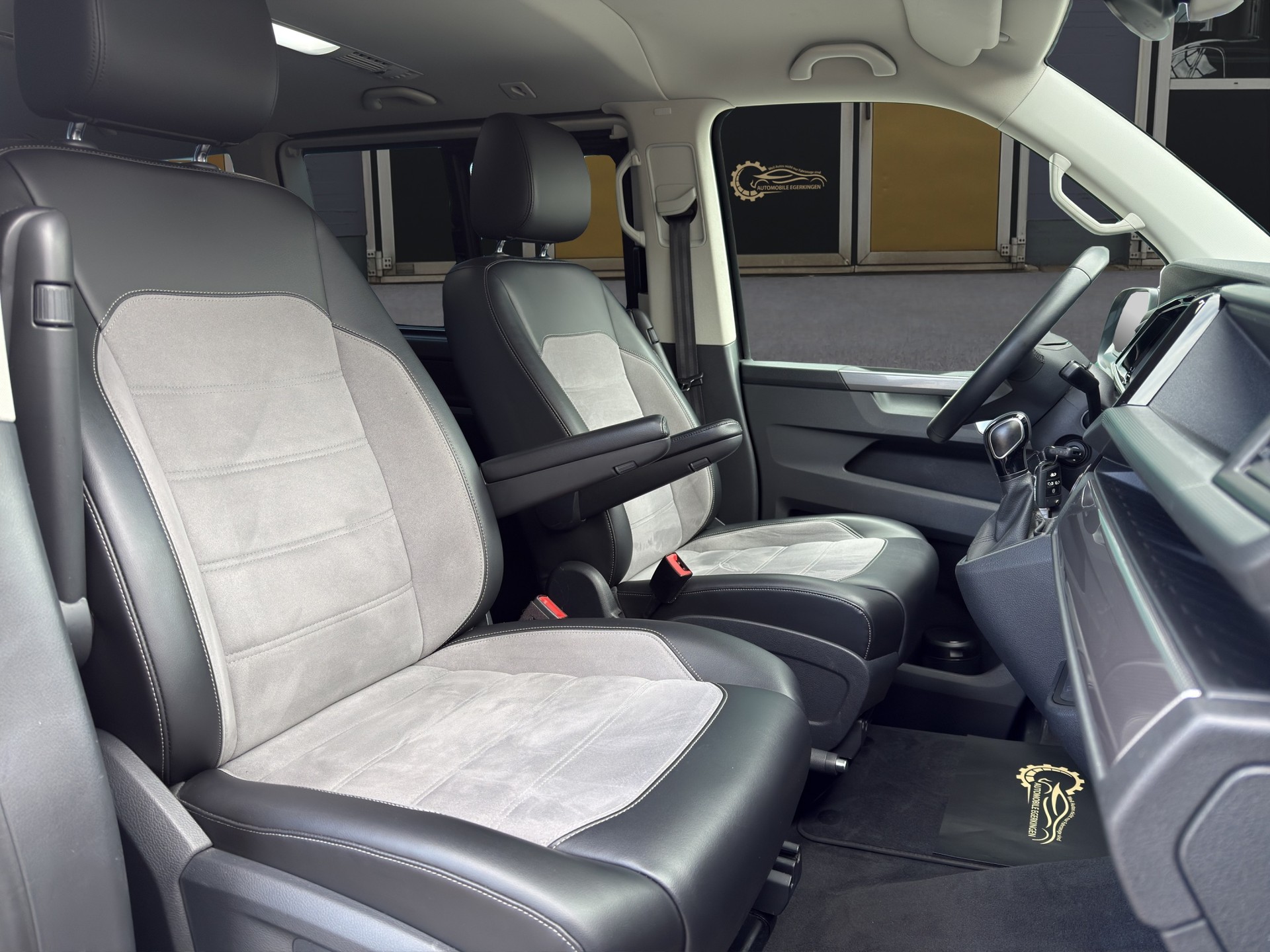 VW T6.1 Multivan 2.0 TDI 199 Highline DSG 4m-image-9