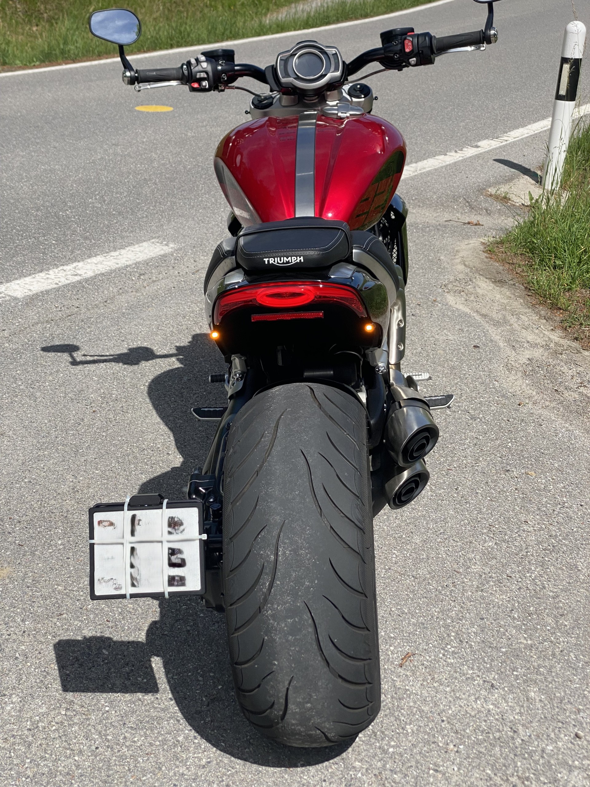 TRIUMPH Rocket 3 R Special Edition-image-6