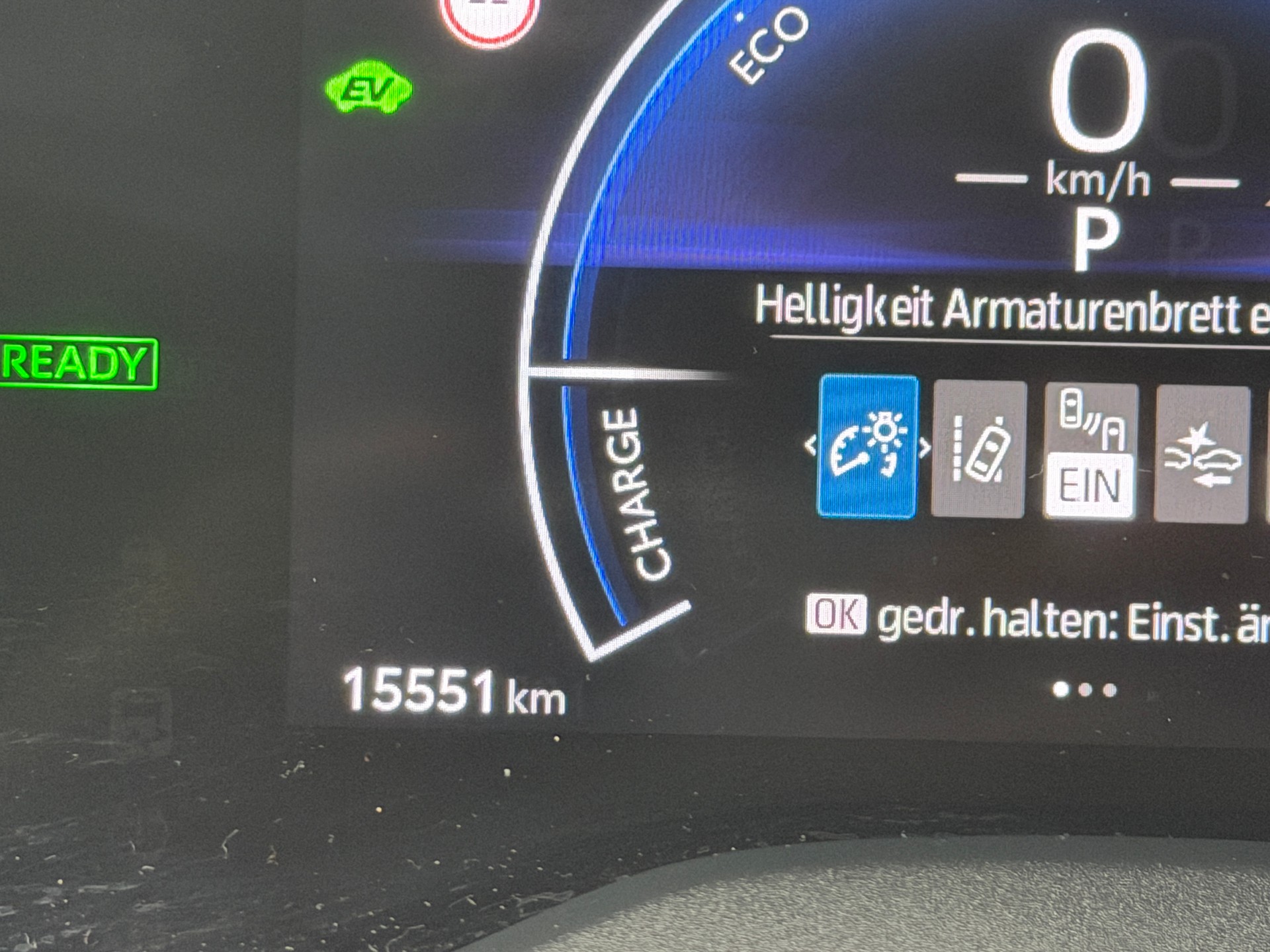 TOYOTA Yaris 1.5 Trend e-CVT-image-11