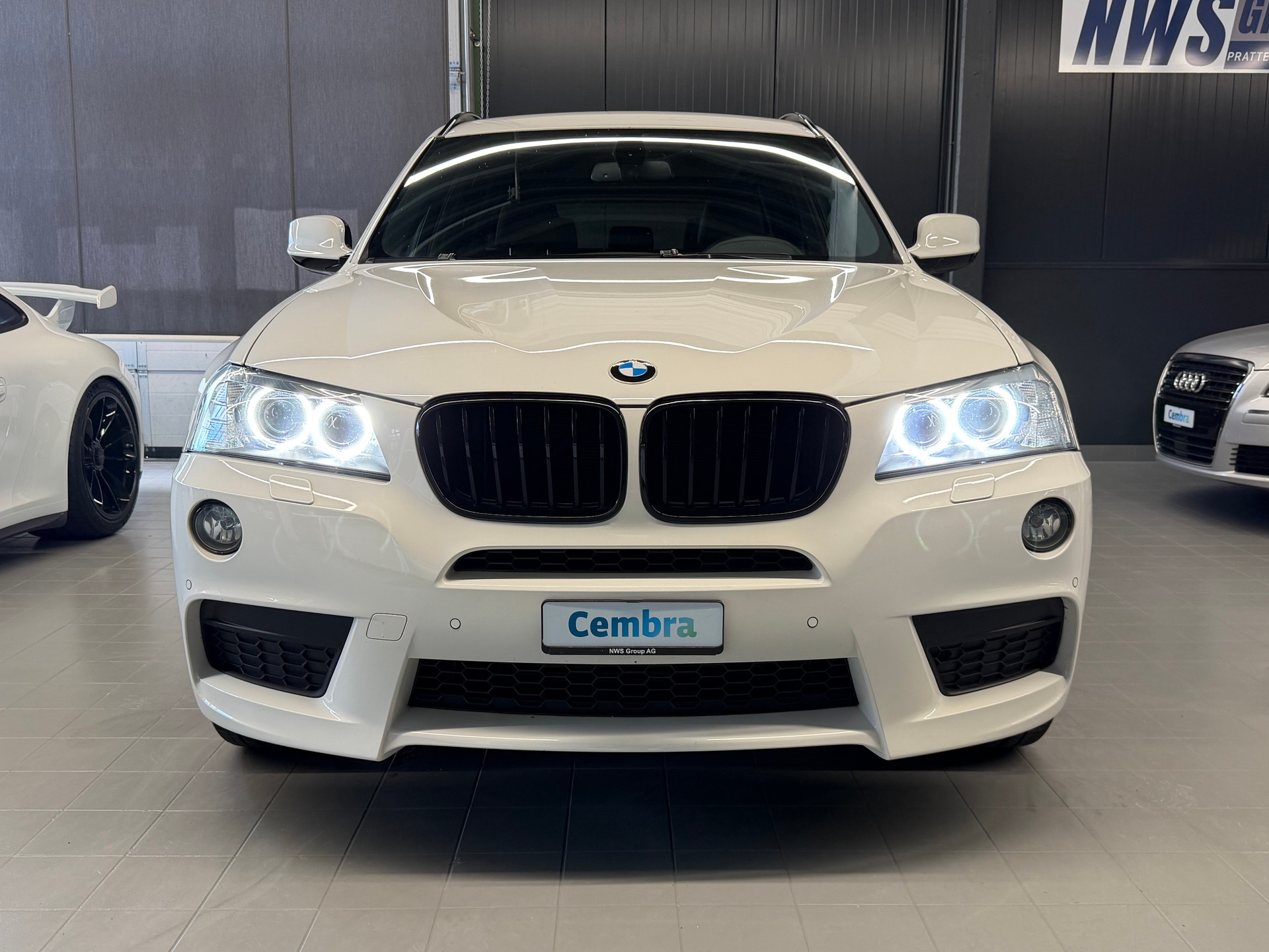 BMW X3 xDrive 30d Steptronic M Sportpaket-showroom-element-2