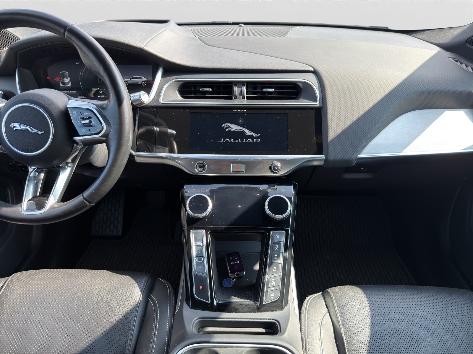 JAGUAR I-Pace EV400 SE AWD-image-12