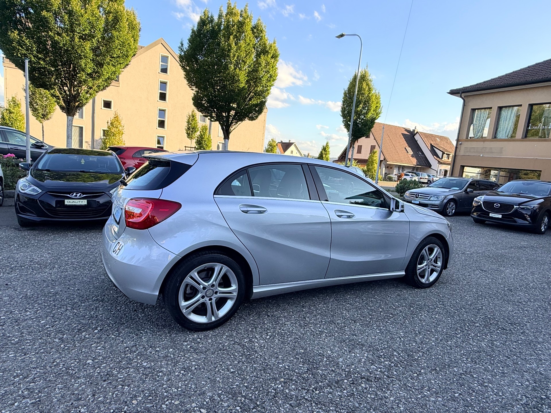 MERCEDES-BENZ A 250 Style 7G-DCT-image-5