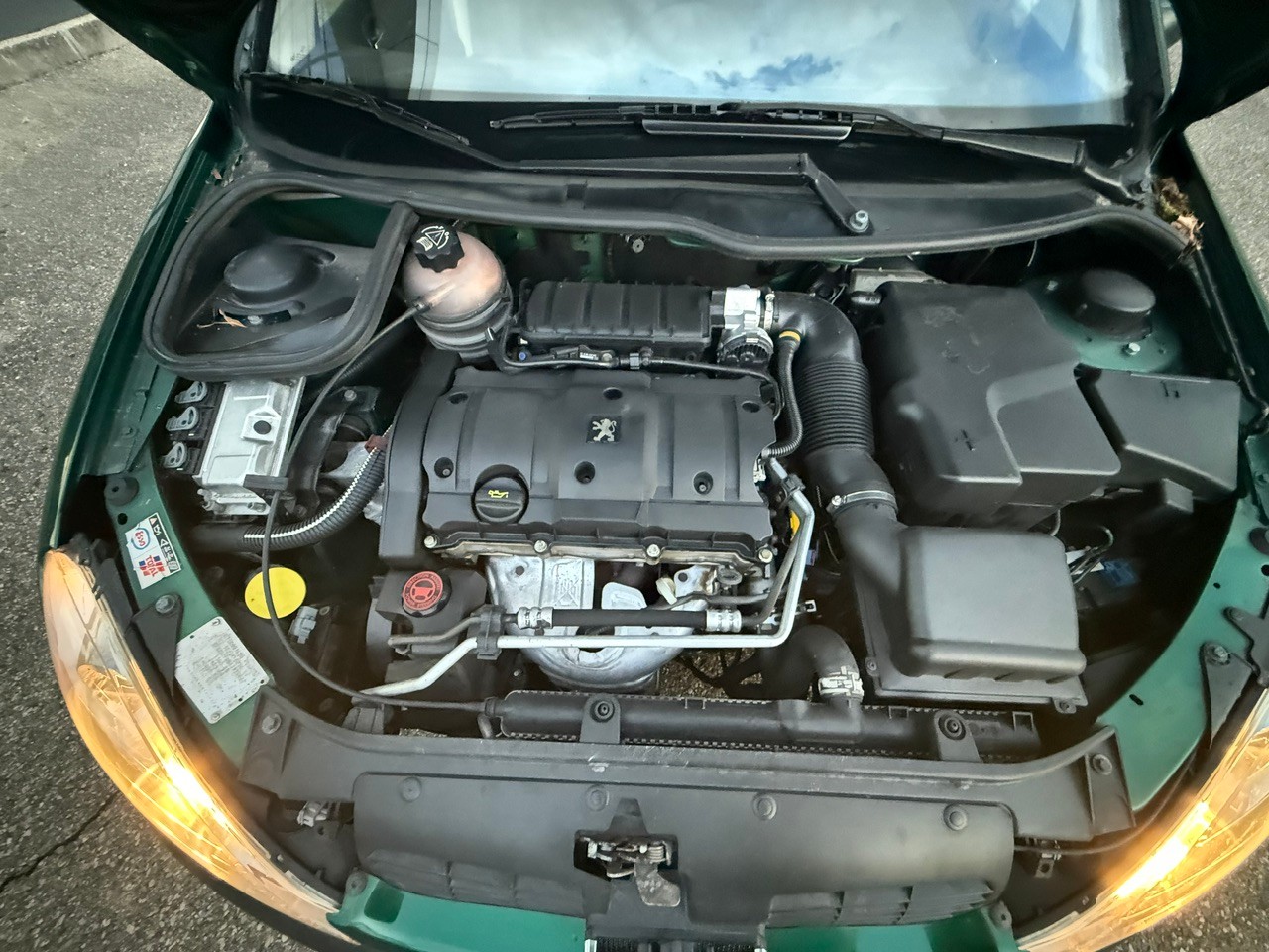 PEUGEOT 206 SW 1.6 16V XS-image-15