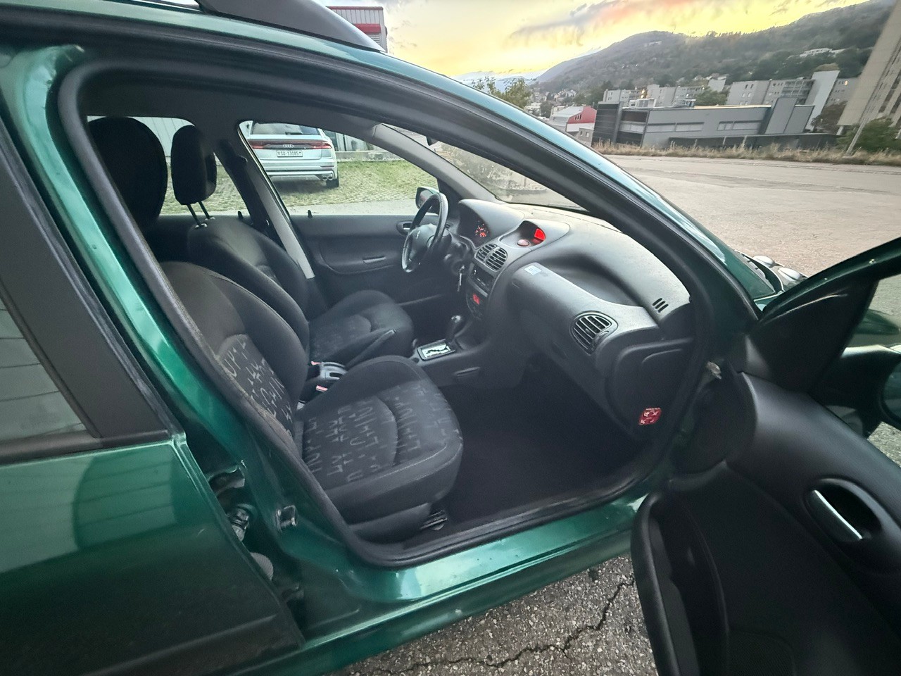 PEUGEOT 206 SW 1.6 16V XS-image-10