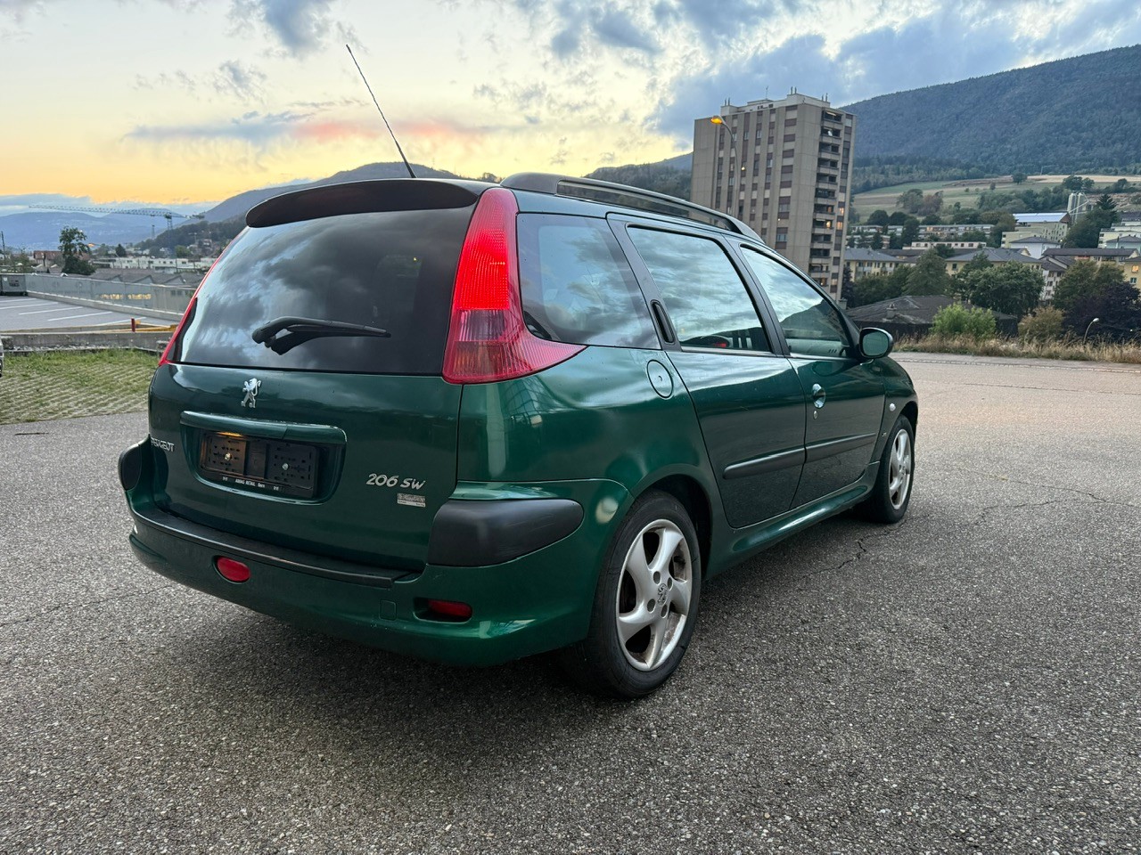 PEUGEOT 206 SW 1.6 16V XS-image-6