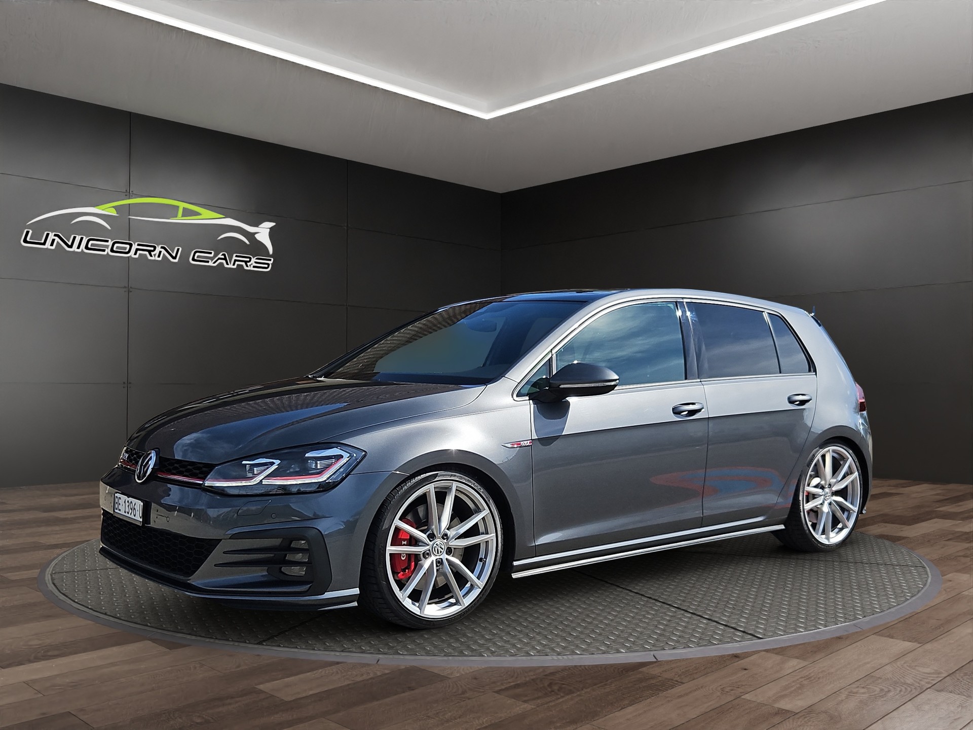 VW Golf 2.0 TSI GTI Performance DSG-showroom-element-2