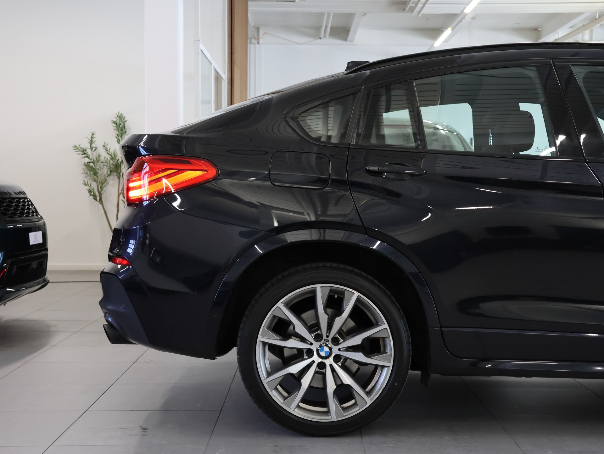 BMW X4 M 40i Steptronic-image-9