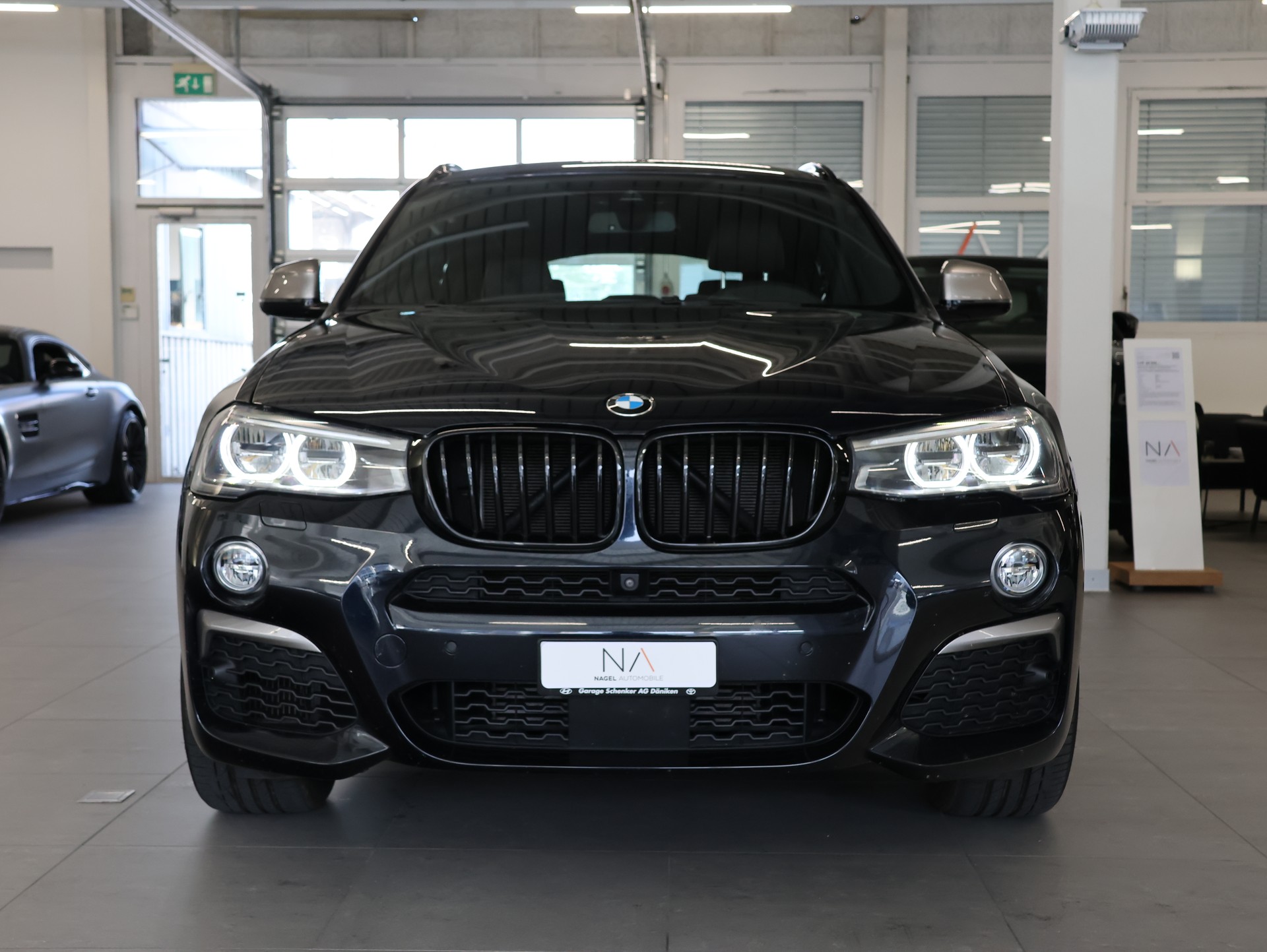 BMW X4 M 40i Steptronic-showroom-element-2