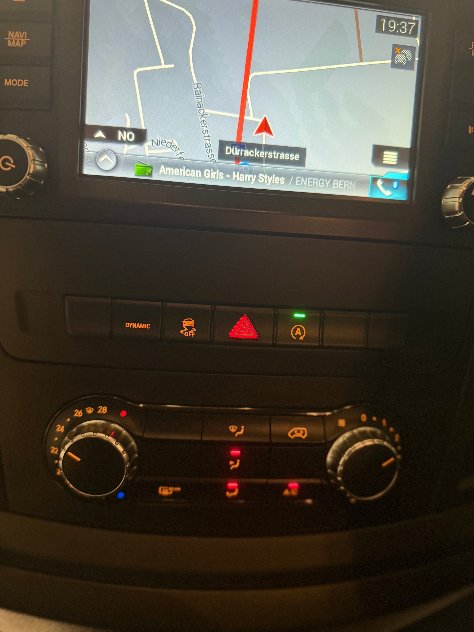 MERCEDES-BENZ Vito 116 CDI Lang Select Tourer 4Matic 9G-Tronic-image-14