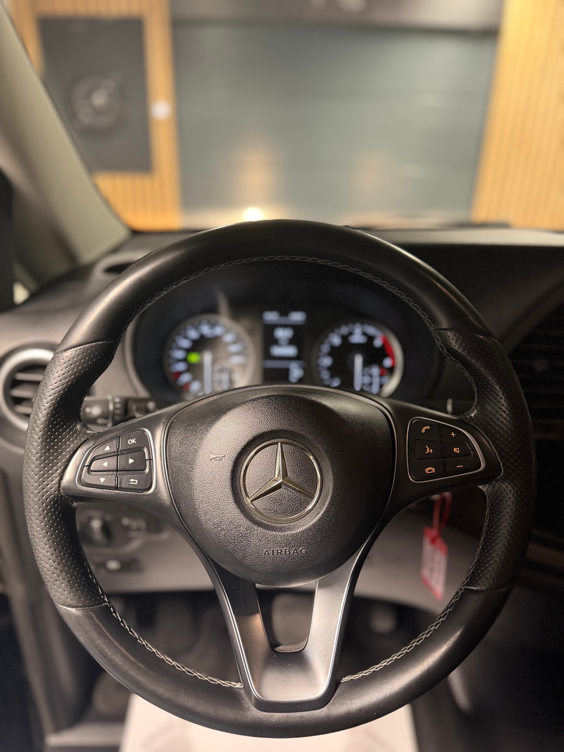 MERCEDES-BENZ Vito 116 CDI Lang Select Tourer 4Matic 9G-Tronic-image-12
