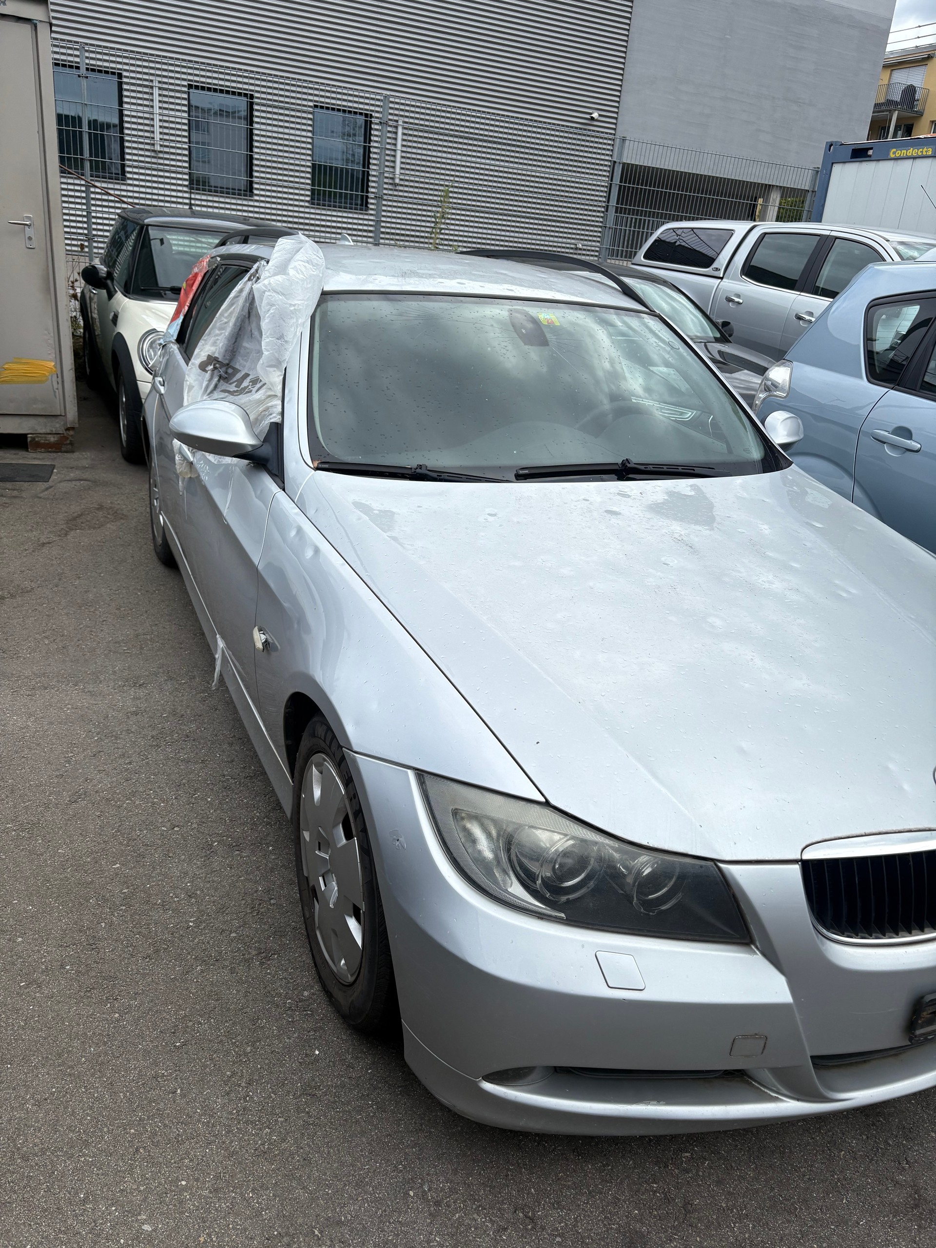 BMW 320d Touring-image-2