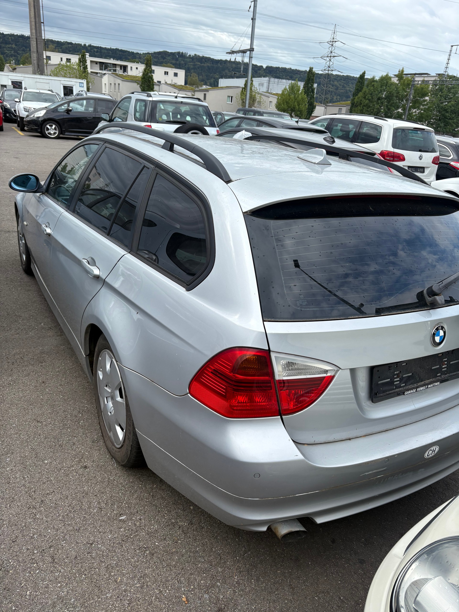 BMW 320d Touring-image-4