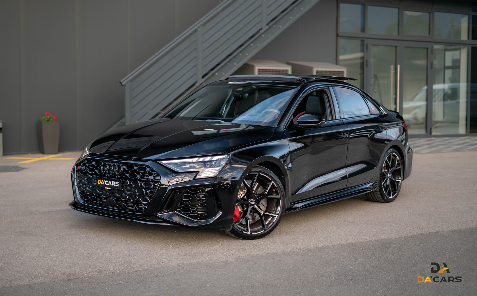 AUDI RS3 Limousine 2.5 TSI quattro S-tronic FULL