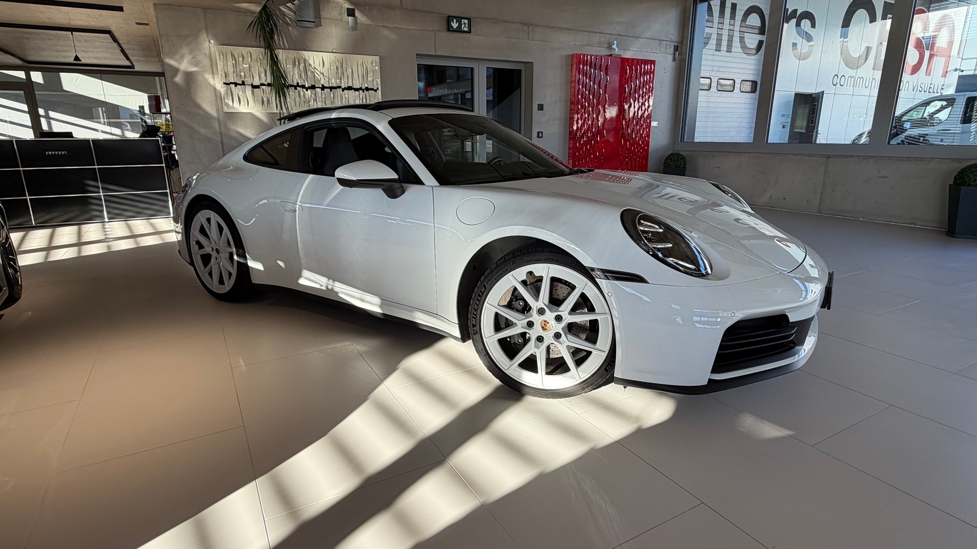 PORSCHE Carrera PDK white edition-image-2