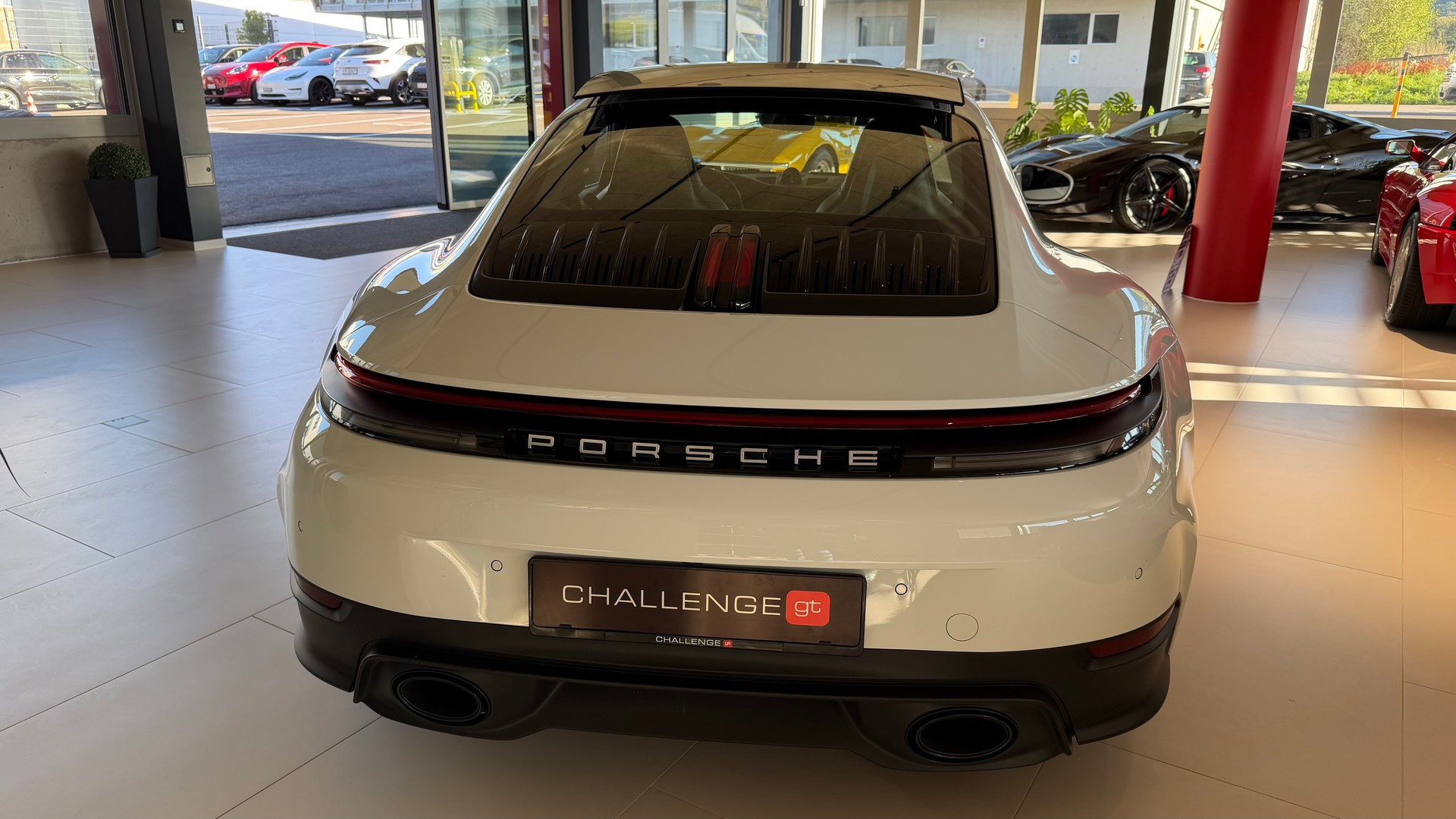PORSCHE Carrera PDK white edition-image-7
