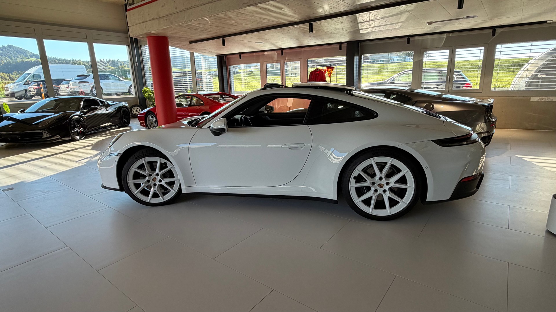 PORSCHE Carrera PDK white edition-image-8