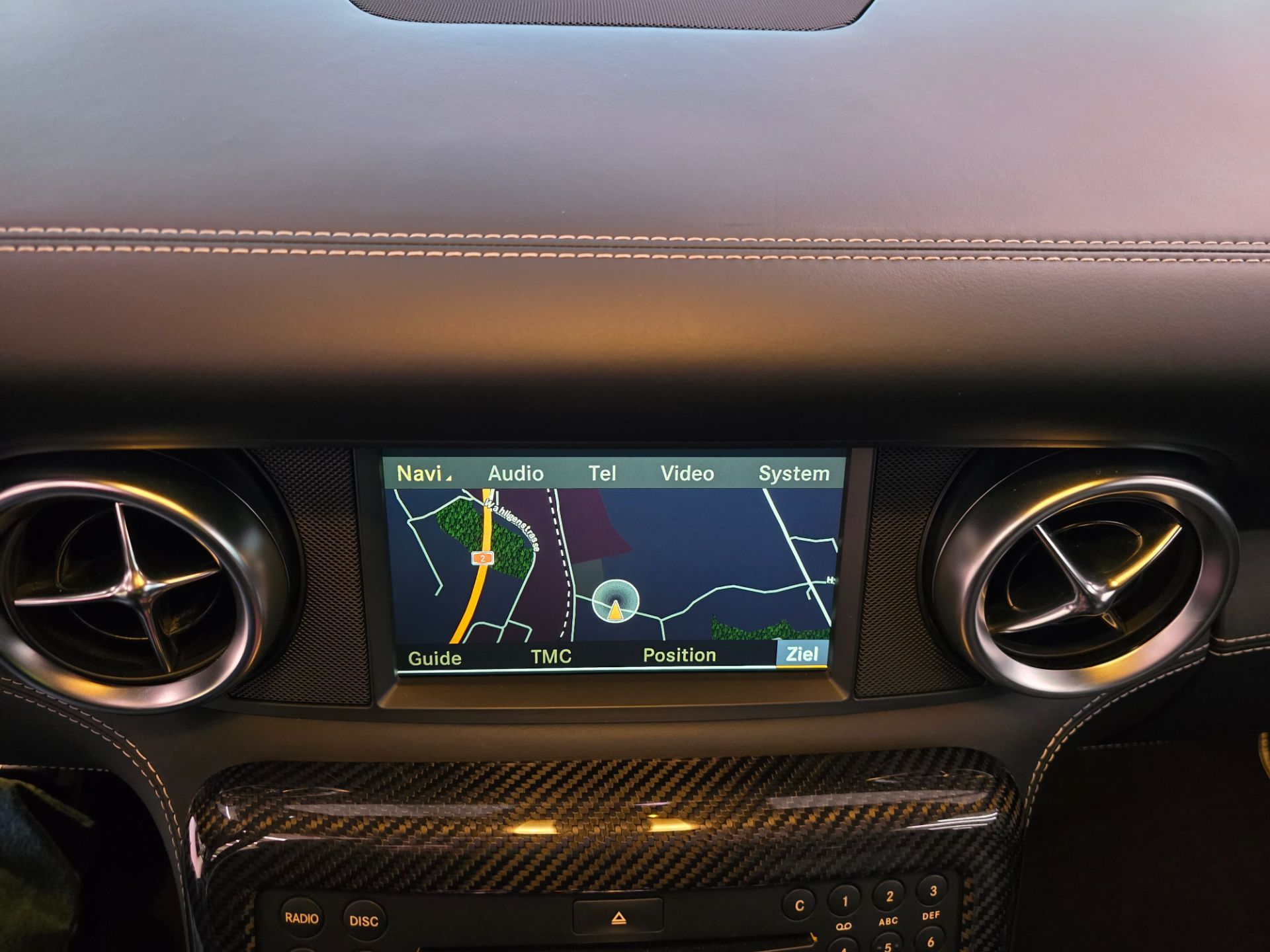 MERCEDES-BENZ SLS 63 AMG Speedshift-image-12