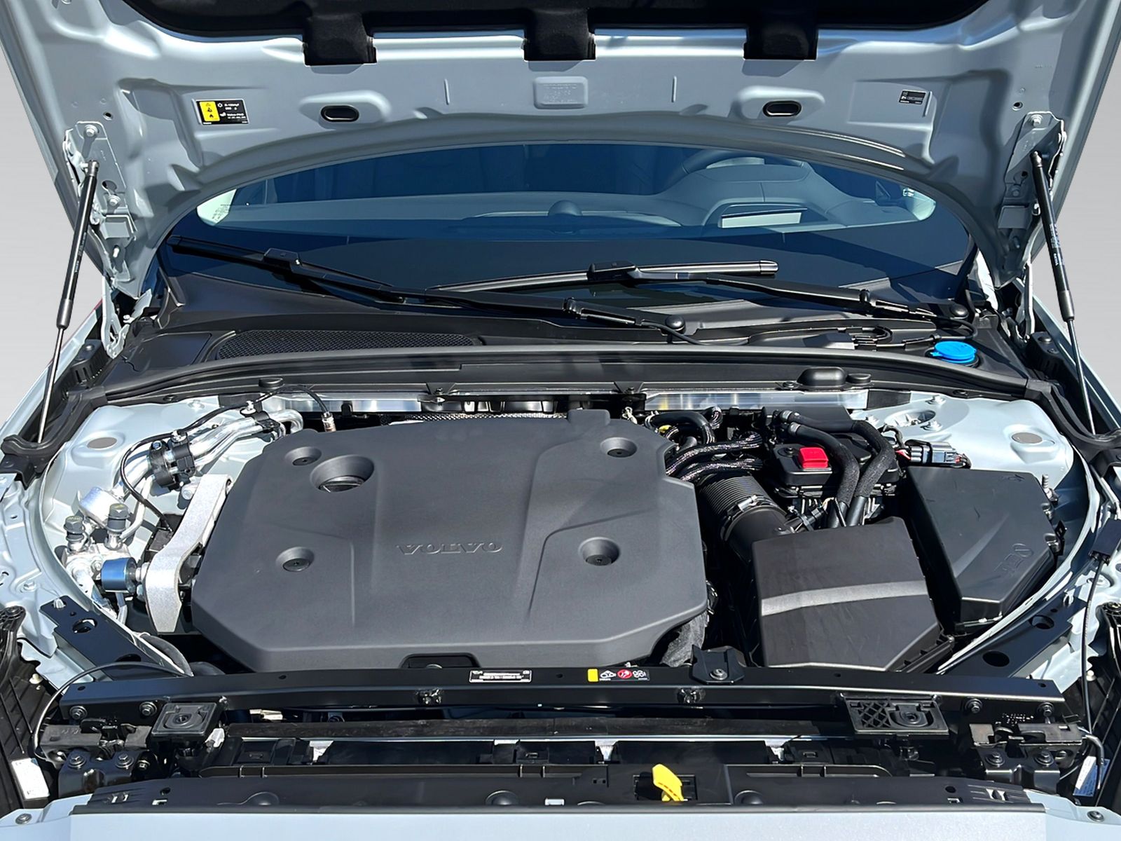 VOLVO V60 2.0 B4 Ultimate Dark-image-16