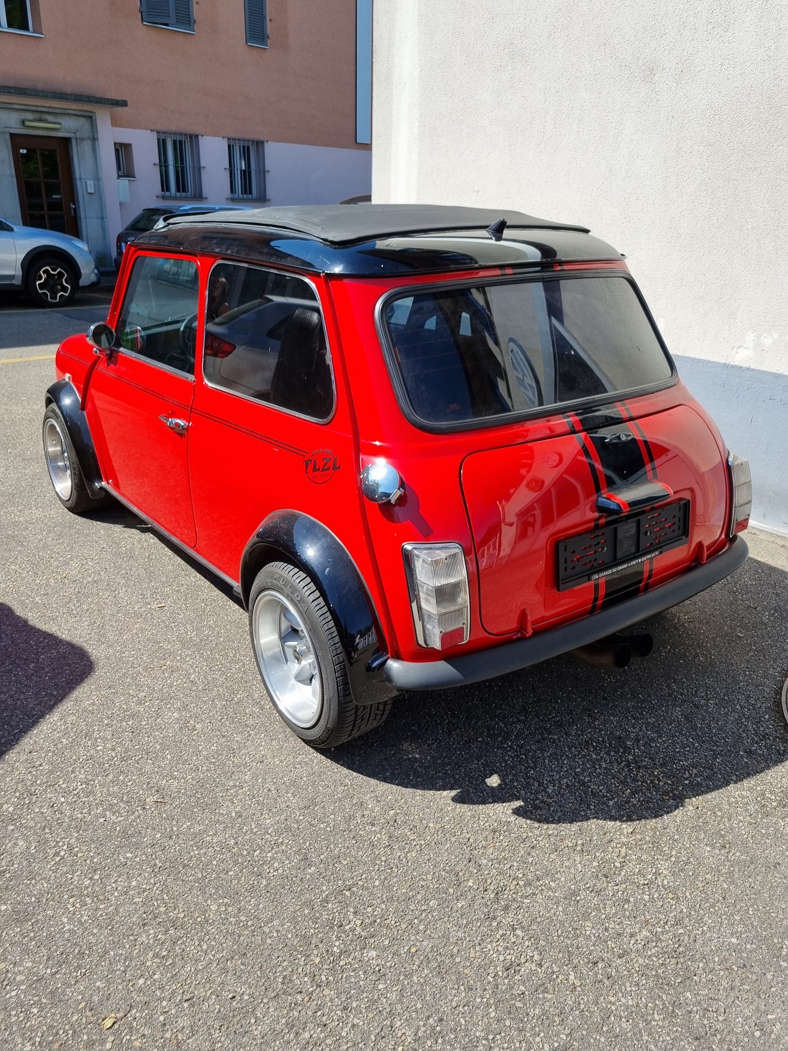MINI Cooper 1.3i-image-4