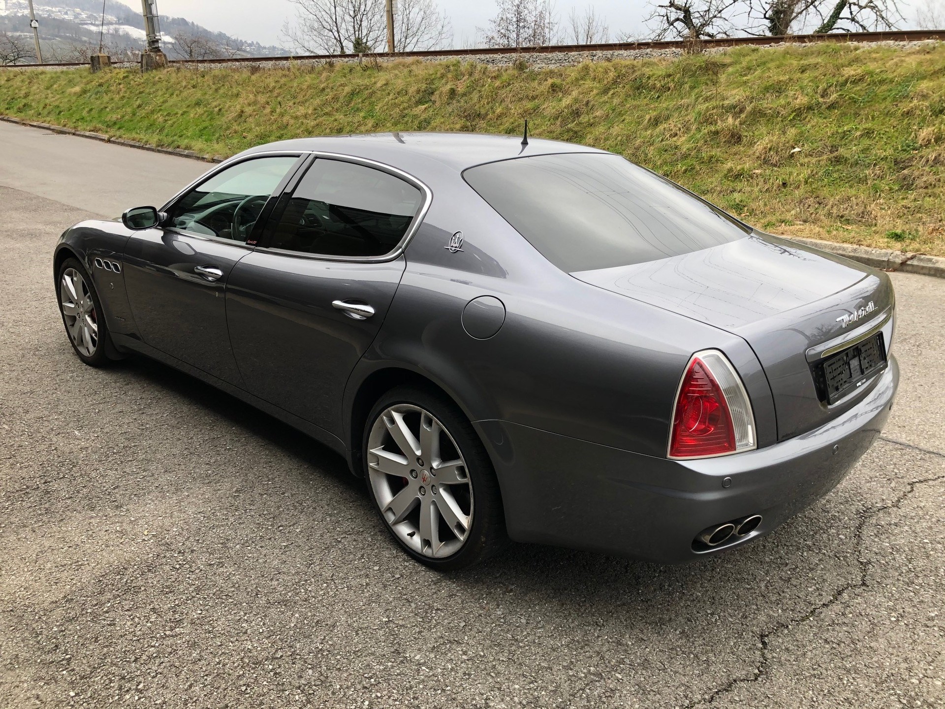MASERATI Quattroporte 4.2 V8 Sport GT DuoSelect-image-2