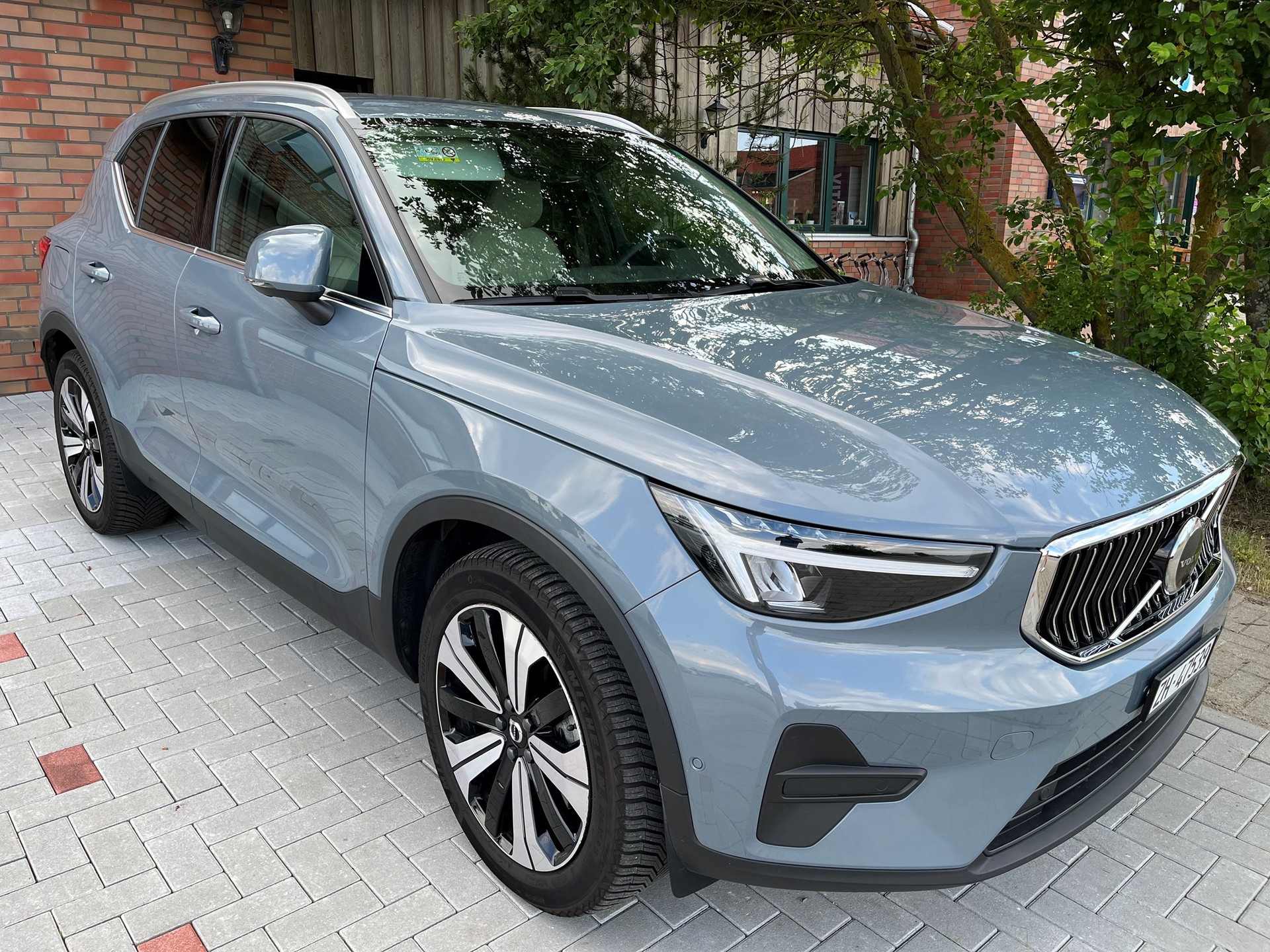 VOLVO XC40 T5 PHEV Ultimate Bright DCT-image-6