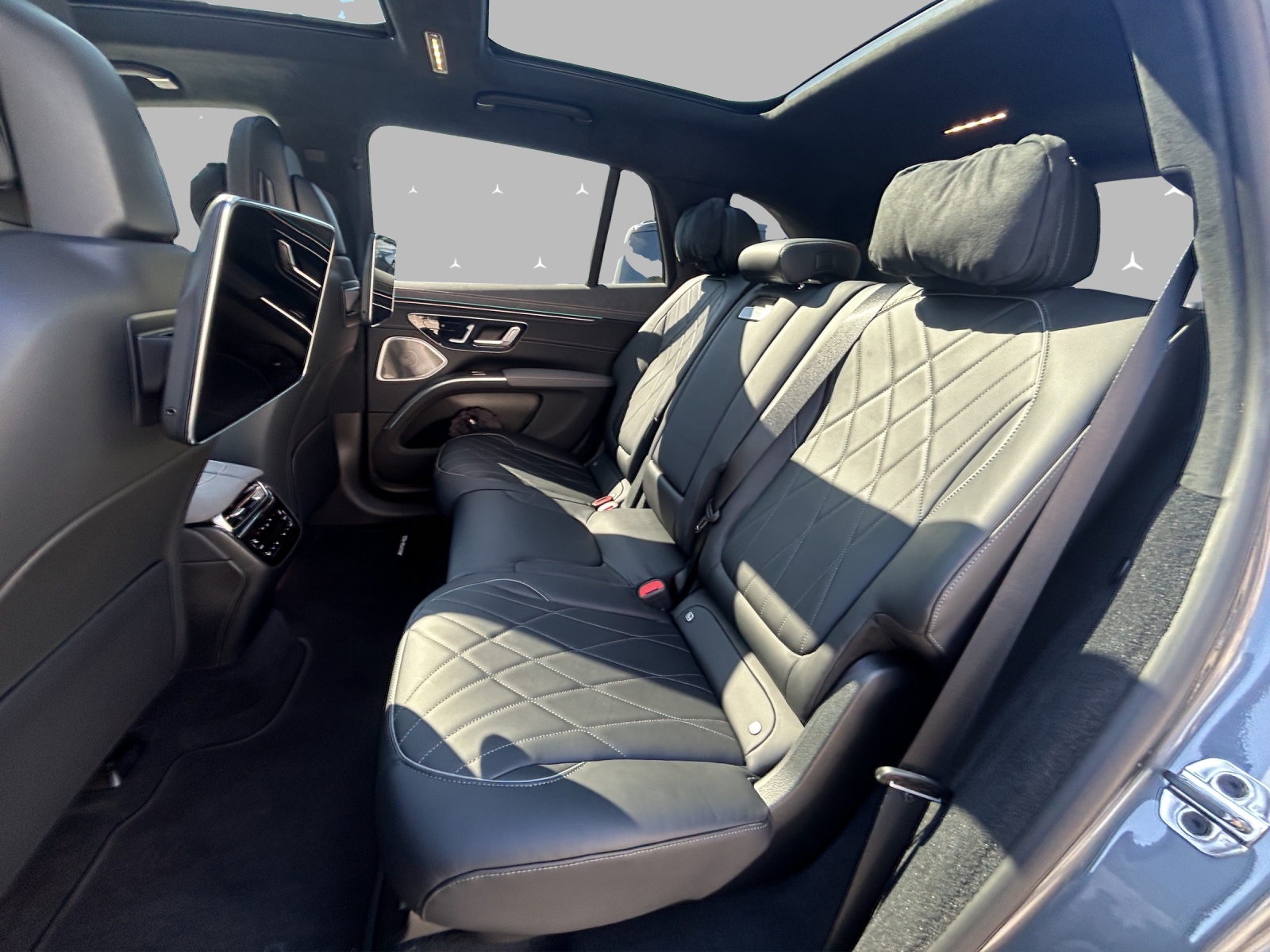 MERCEDES-BENZ EQS SUV 580 4Matic Executive Edition-image-10