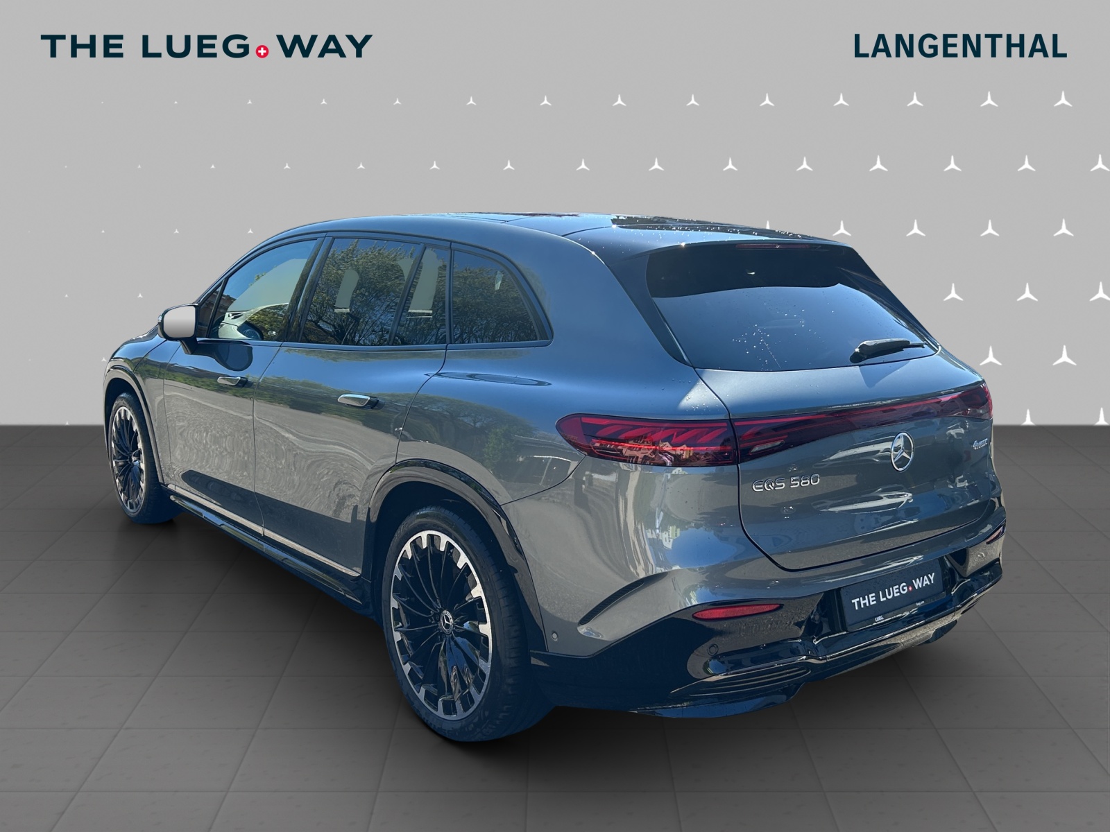 MERCEDES-BENZ EQS SUV 580 4Matic Executive Edition-image-4