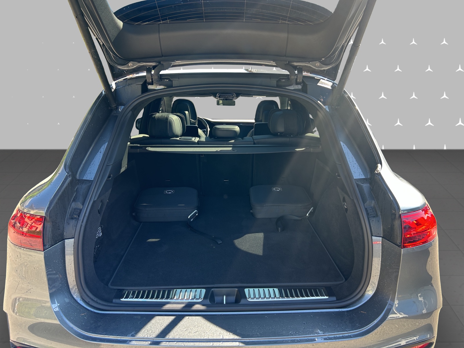 MERCEDES-BENZ EQS SUV 580 4Matic Executive Edition-image-7