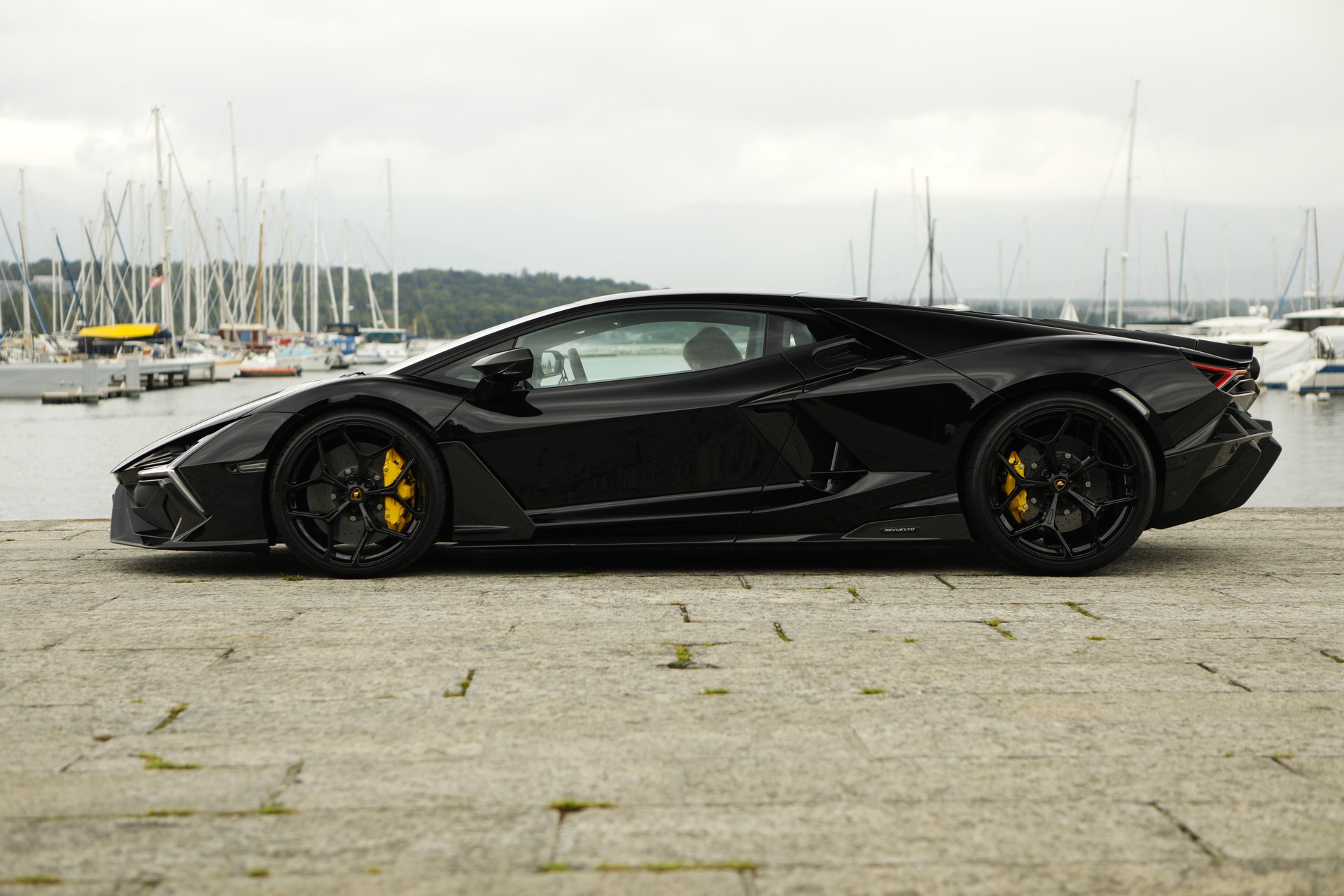 LAMBORGHINI REVUELTO Carbone Édition-image-2