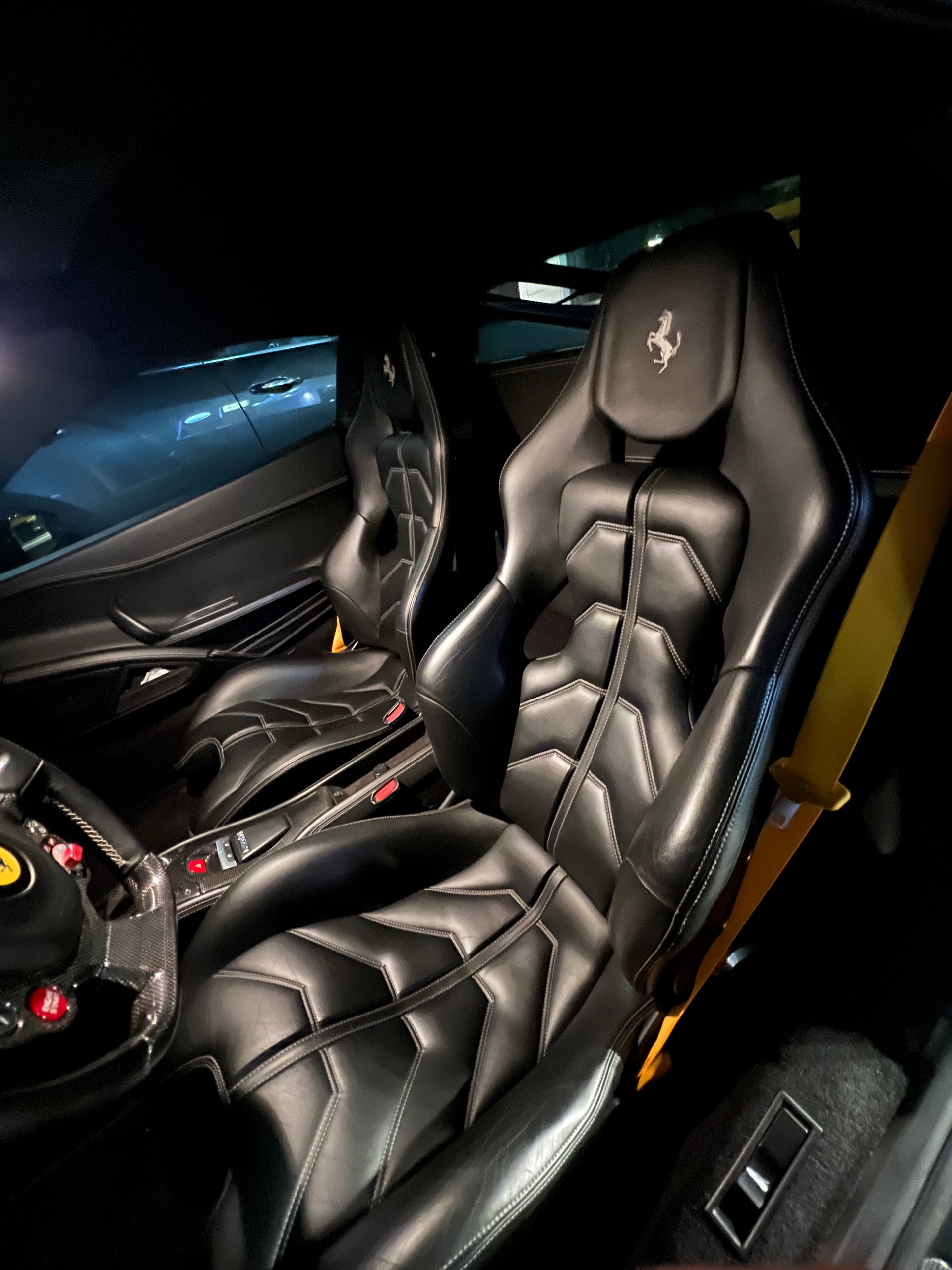 FERRARI 458 Italia 4.5 V8-image-3