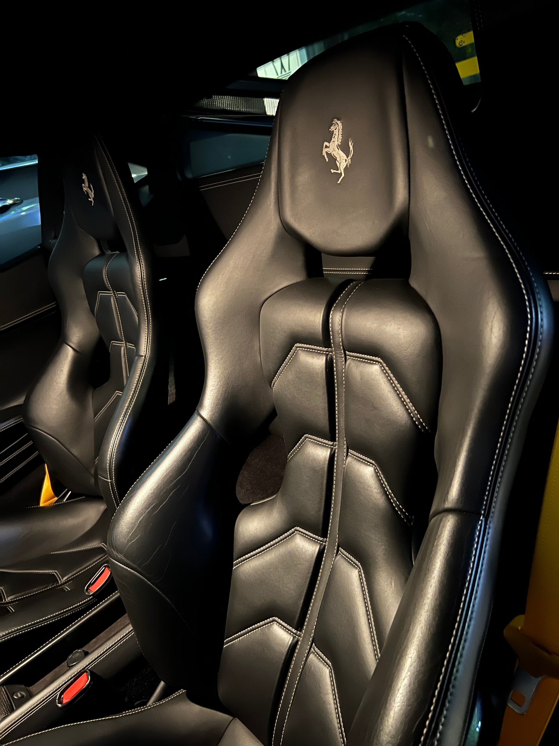 FERRARI 458 Italia 4.5 V8-image-7