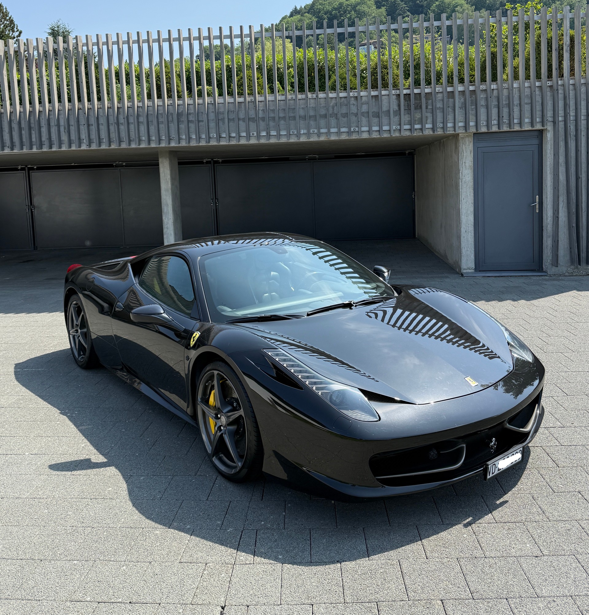 FERRARI 458 Italia 4.5 V8-image-1