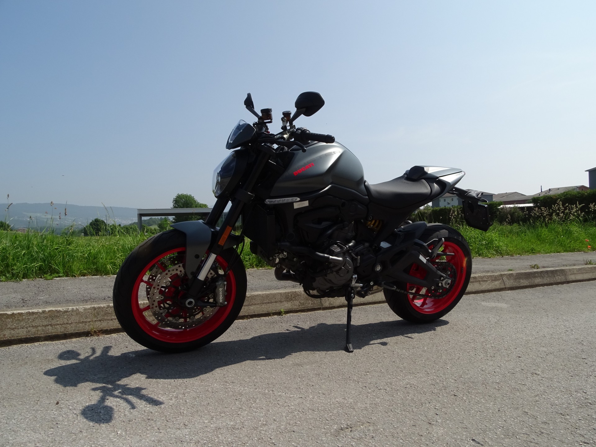 DUCATI Monster + 937-image-5