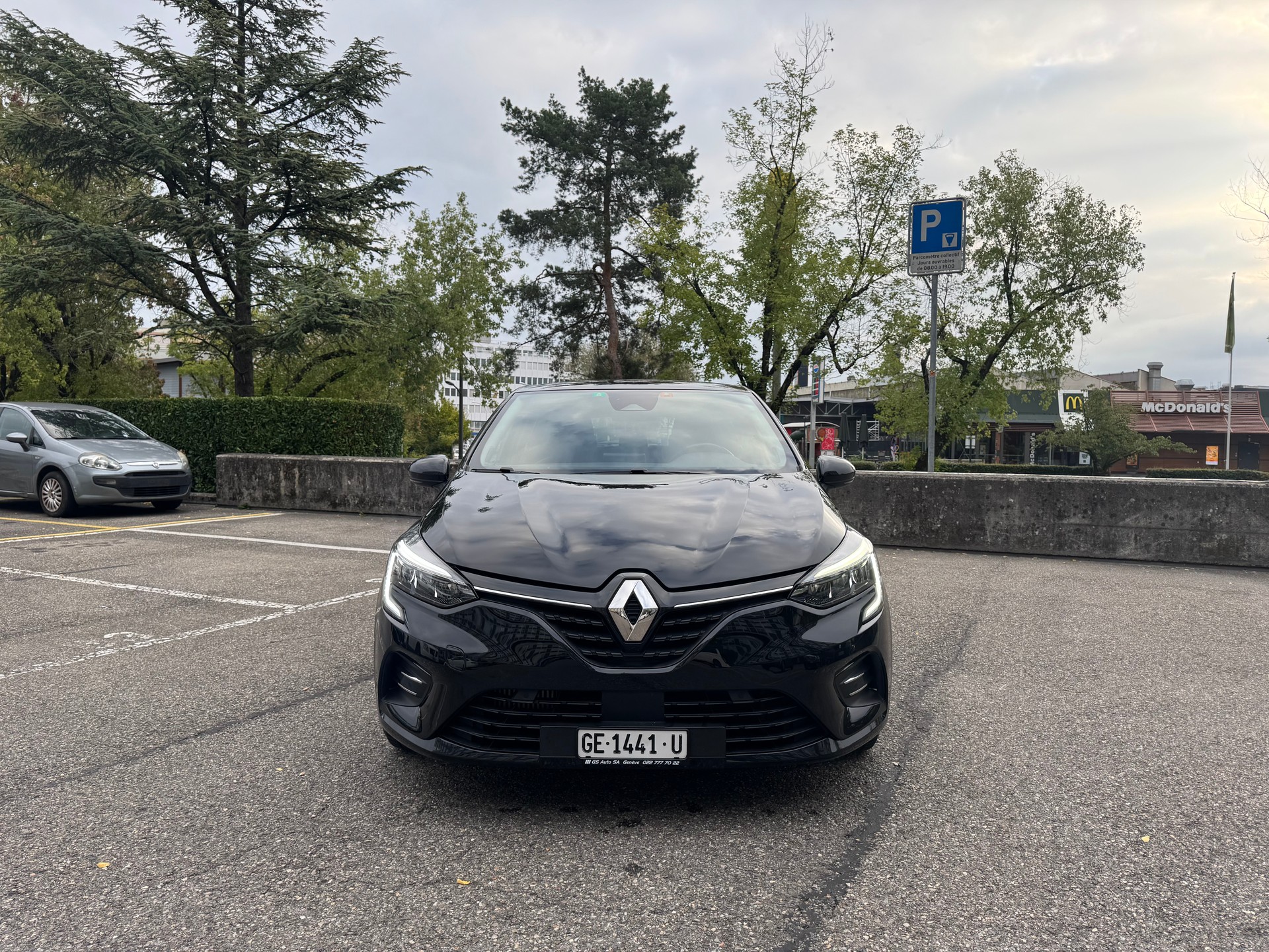 RENAULT Clio 1.0 Intens CVT-image-2