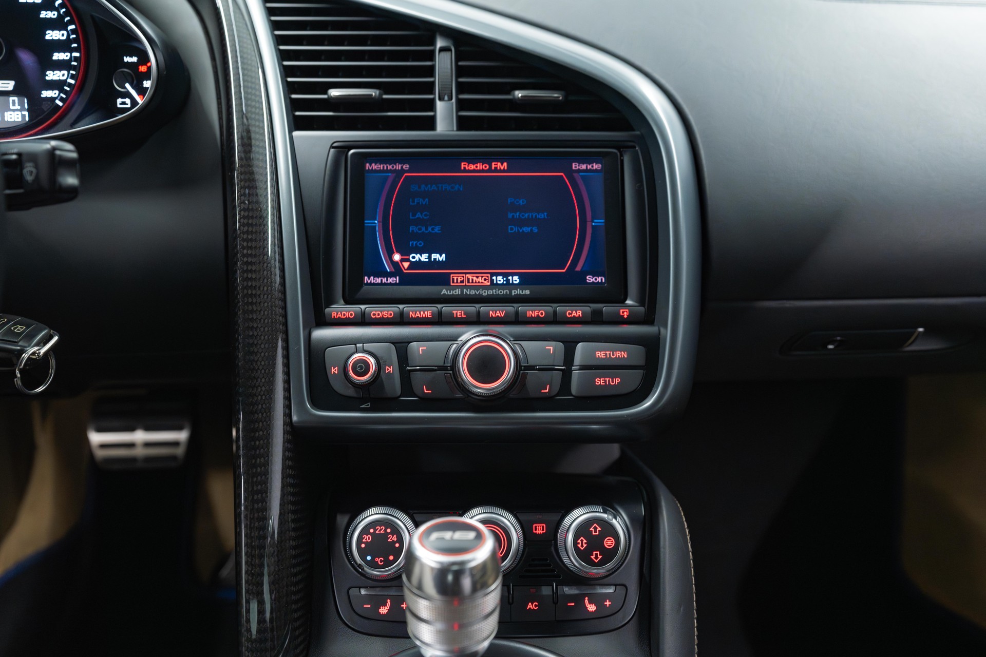 AUDI R8 Coupé 5.2 R-Tronic-image-9