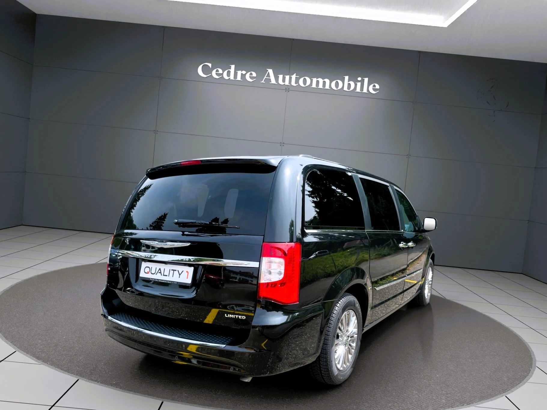 CHRYSLER TOWN COUNTRY LIMITED-showroom-element-3